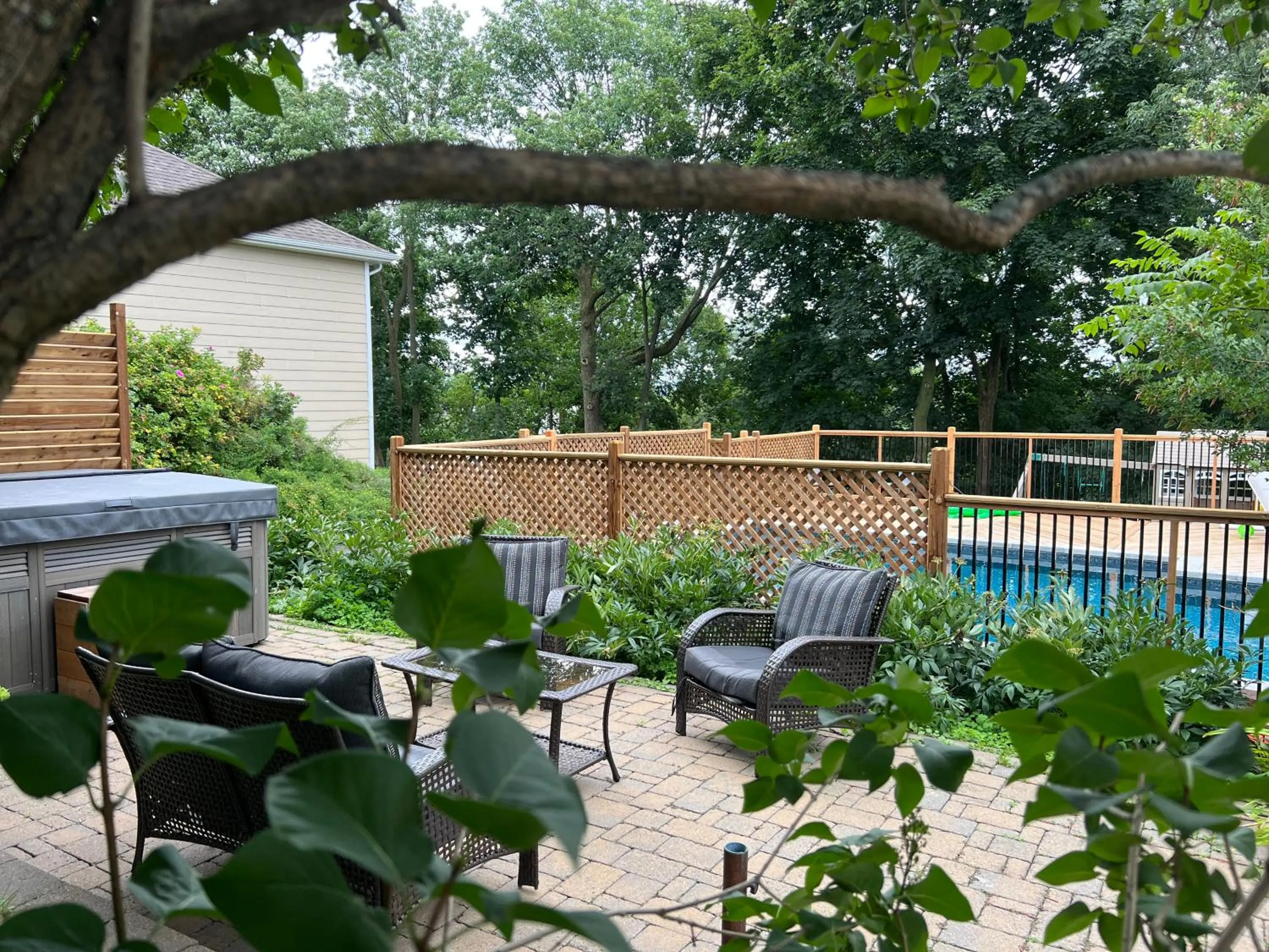 Garden in La Demeure du Capitaine