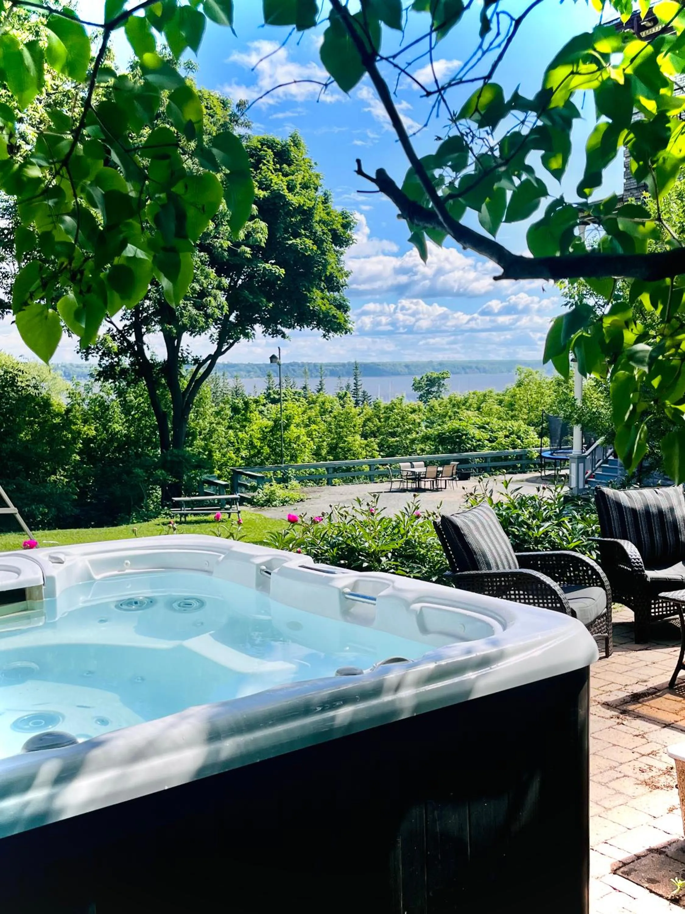 Hot Tub in La Demeure du Capitaine