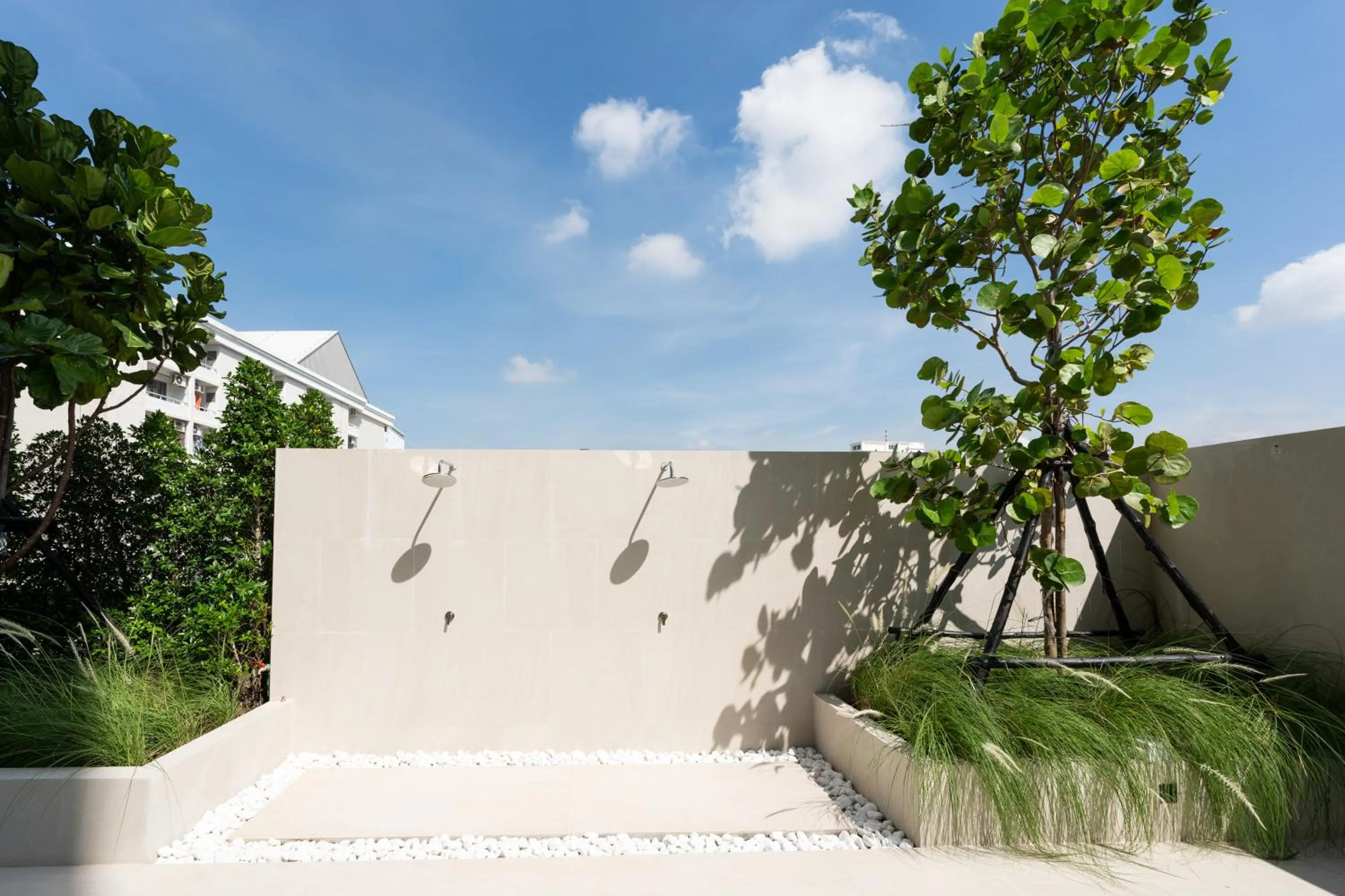 Swimming pool in L.A. Tower Hotel