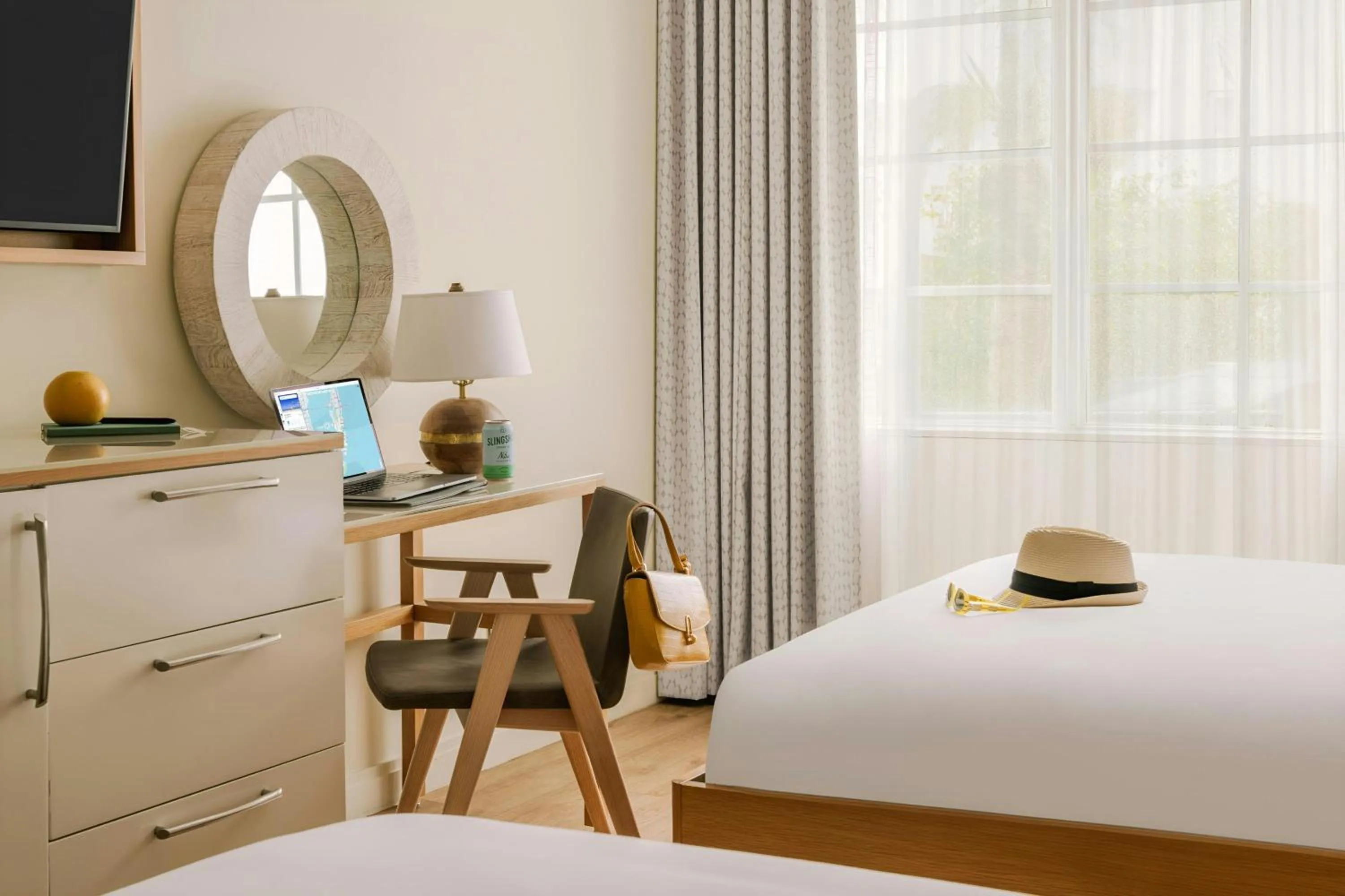 Bedroom, Bed in The Abbey Hotel Miami Beach, Sonder by Marriott Bonvoy