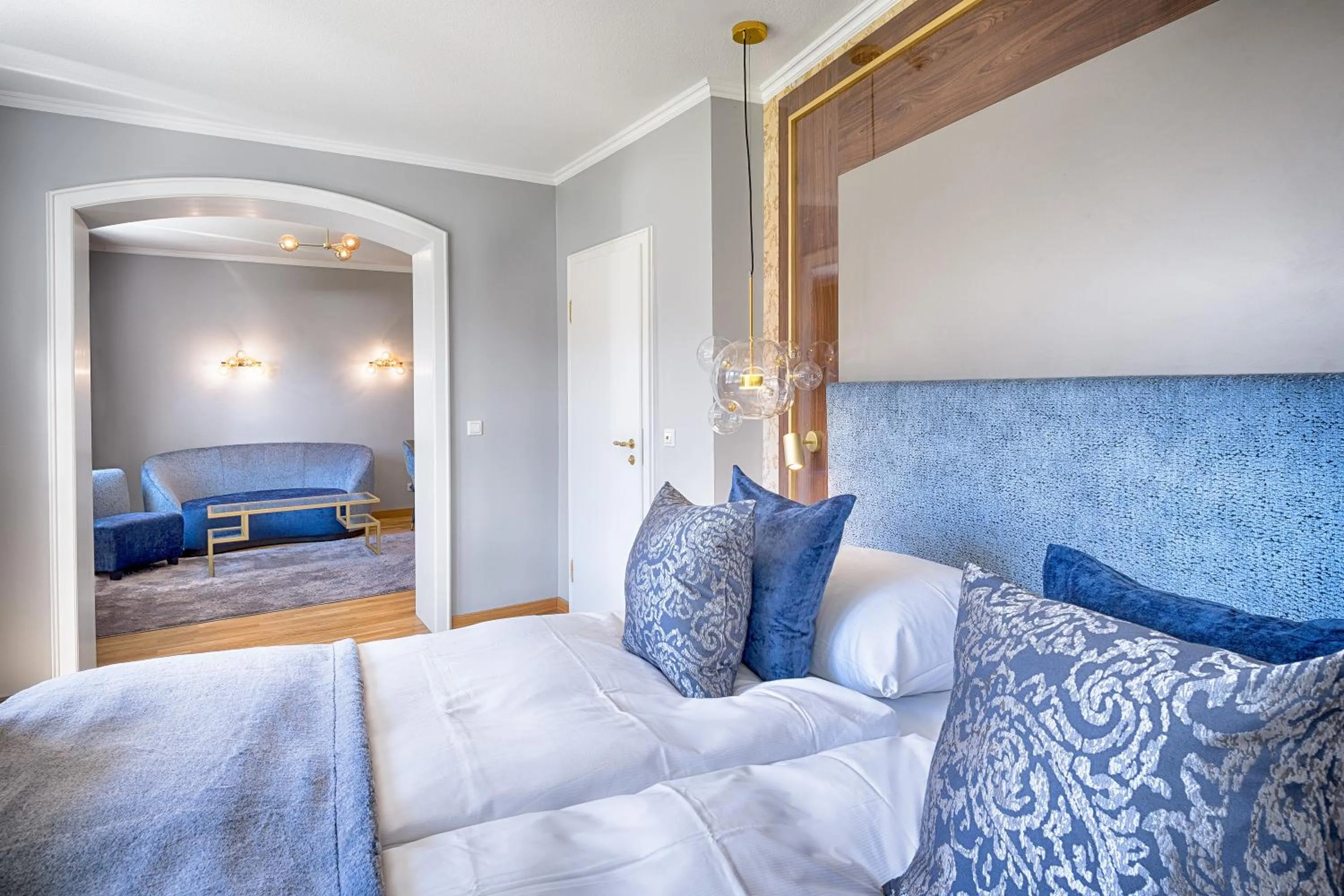 Bed in Parkhotel Adler