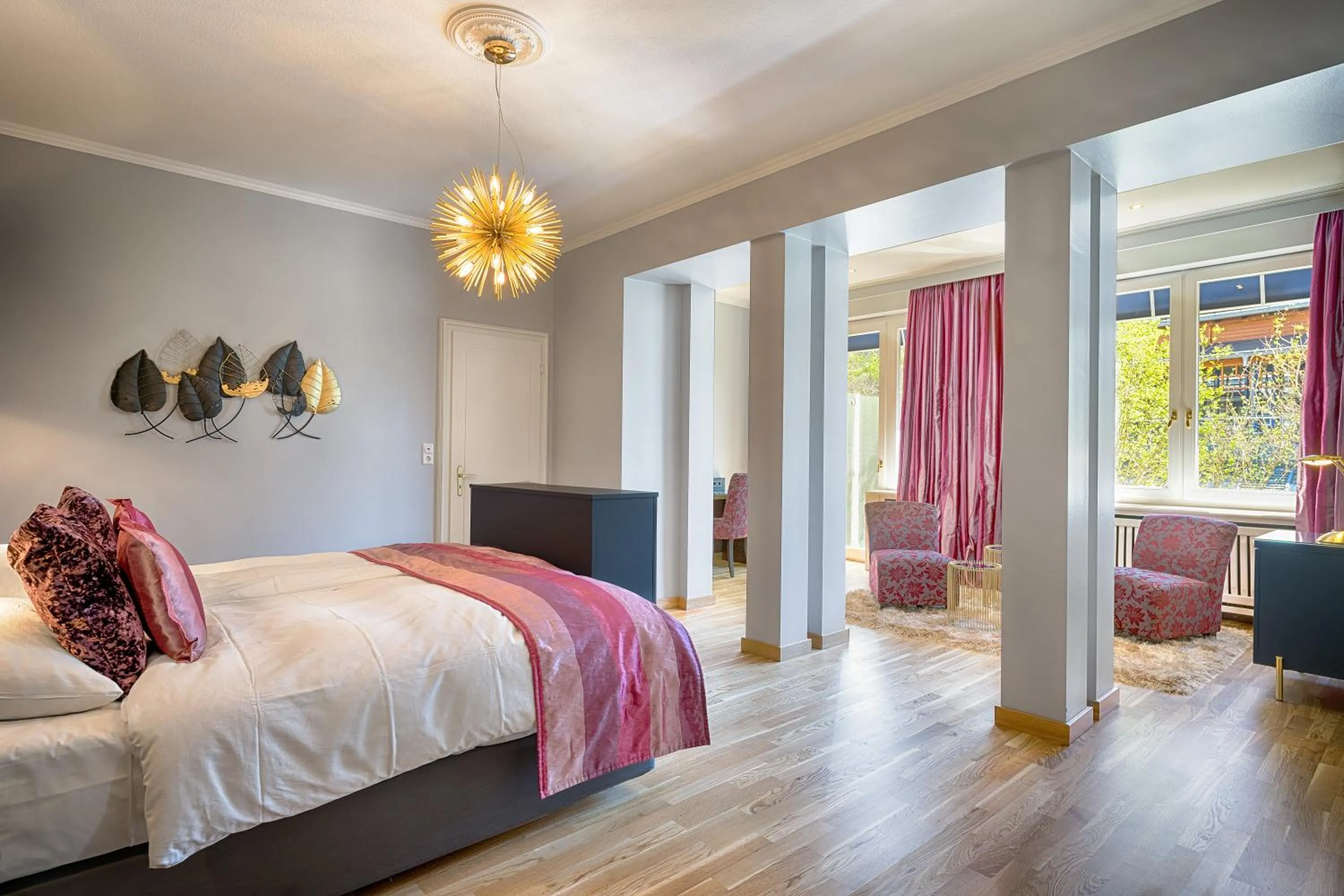 Bed in Parkhotel Adler