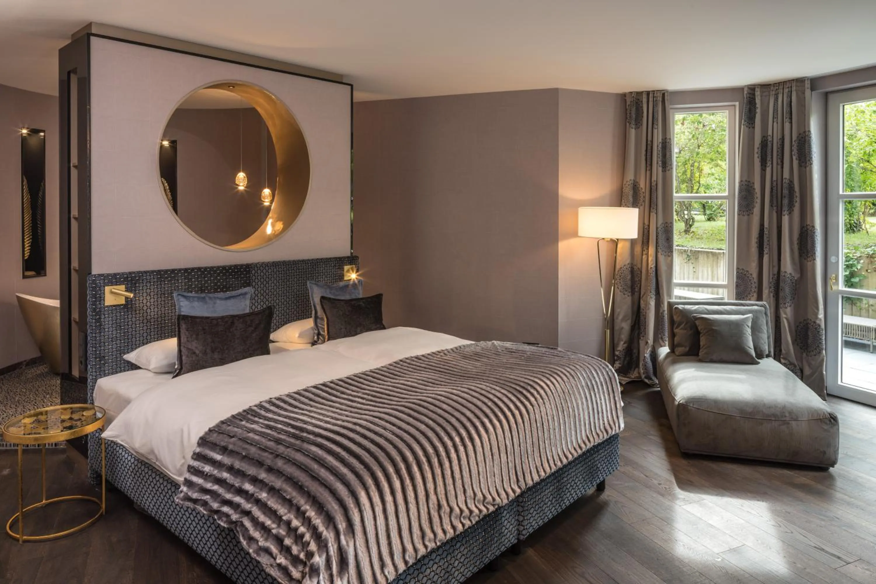 Bed in Parkhotel Adler