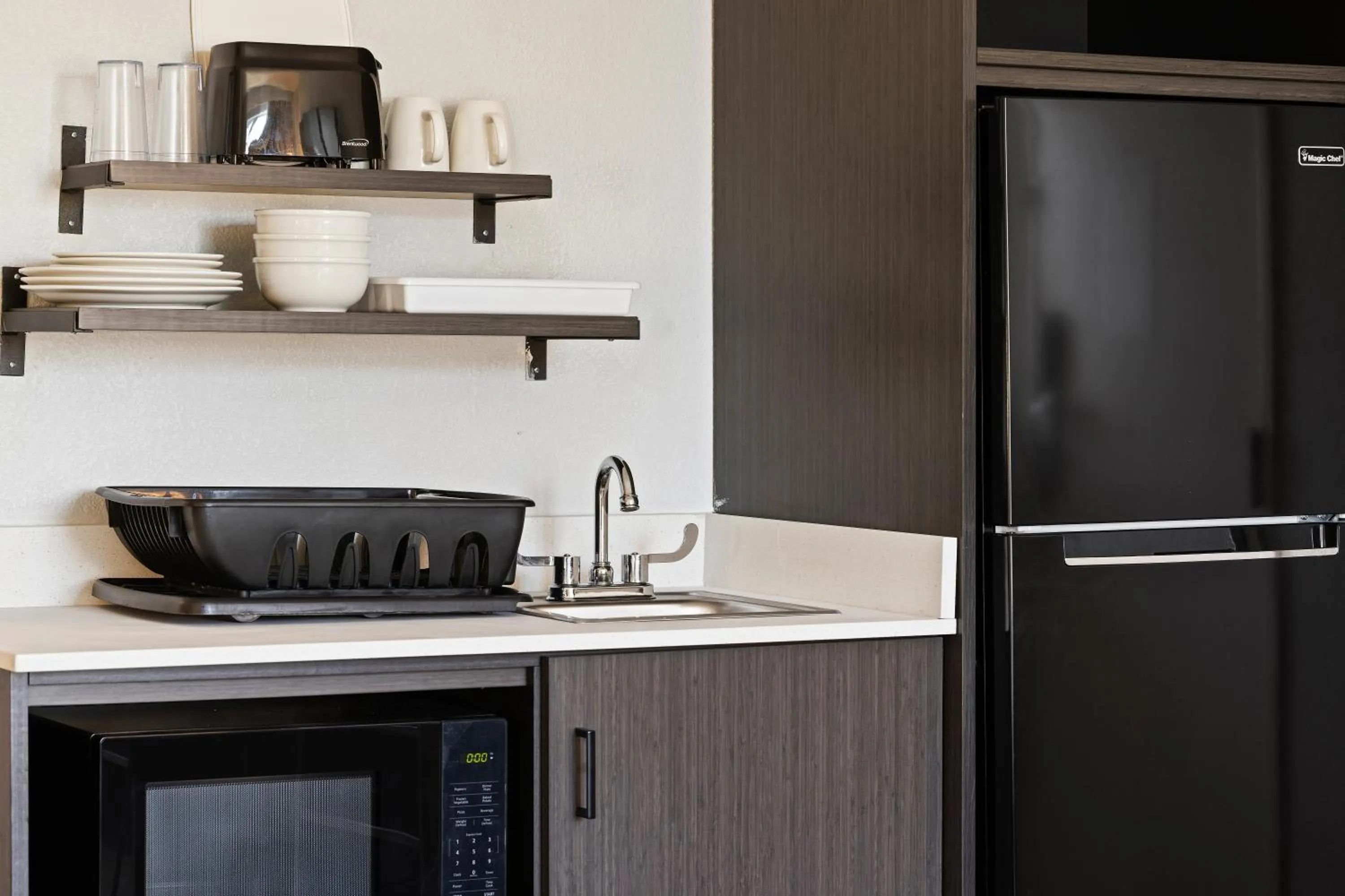 Kitchen or kitchenette in Studio 6 Tucson, AZ - North