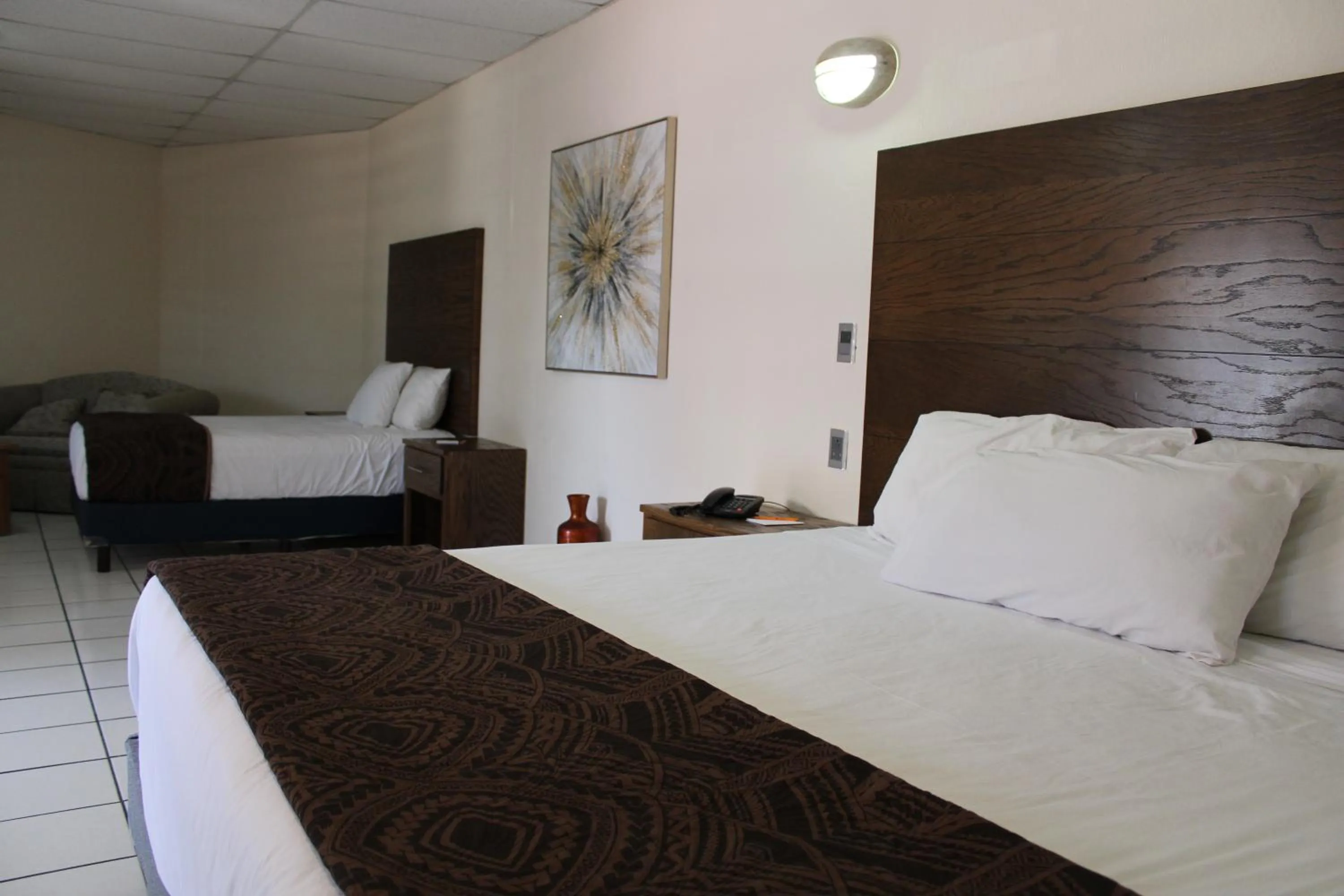 Photo of the whole room, Bed in Hotel Sntenario