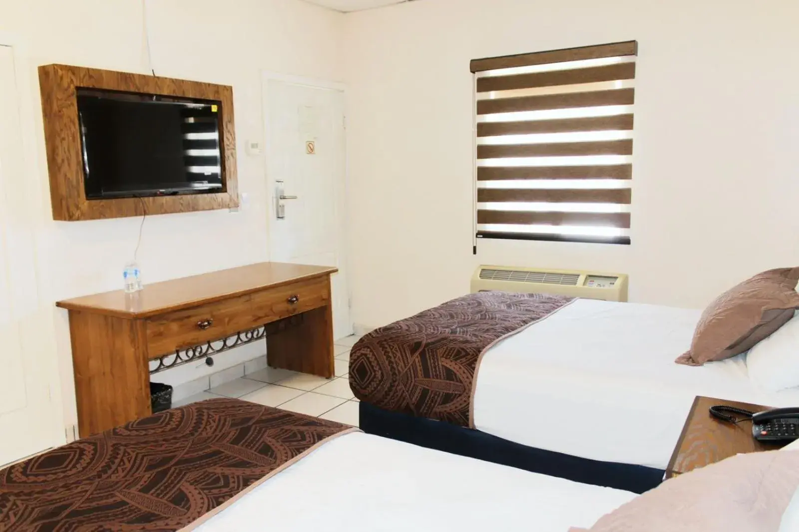 Deluxe Double or Twin Room in Hotel Sntenario Deluxe Double or Twin Room in Hotel Sntenario