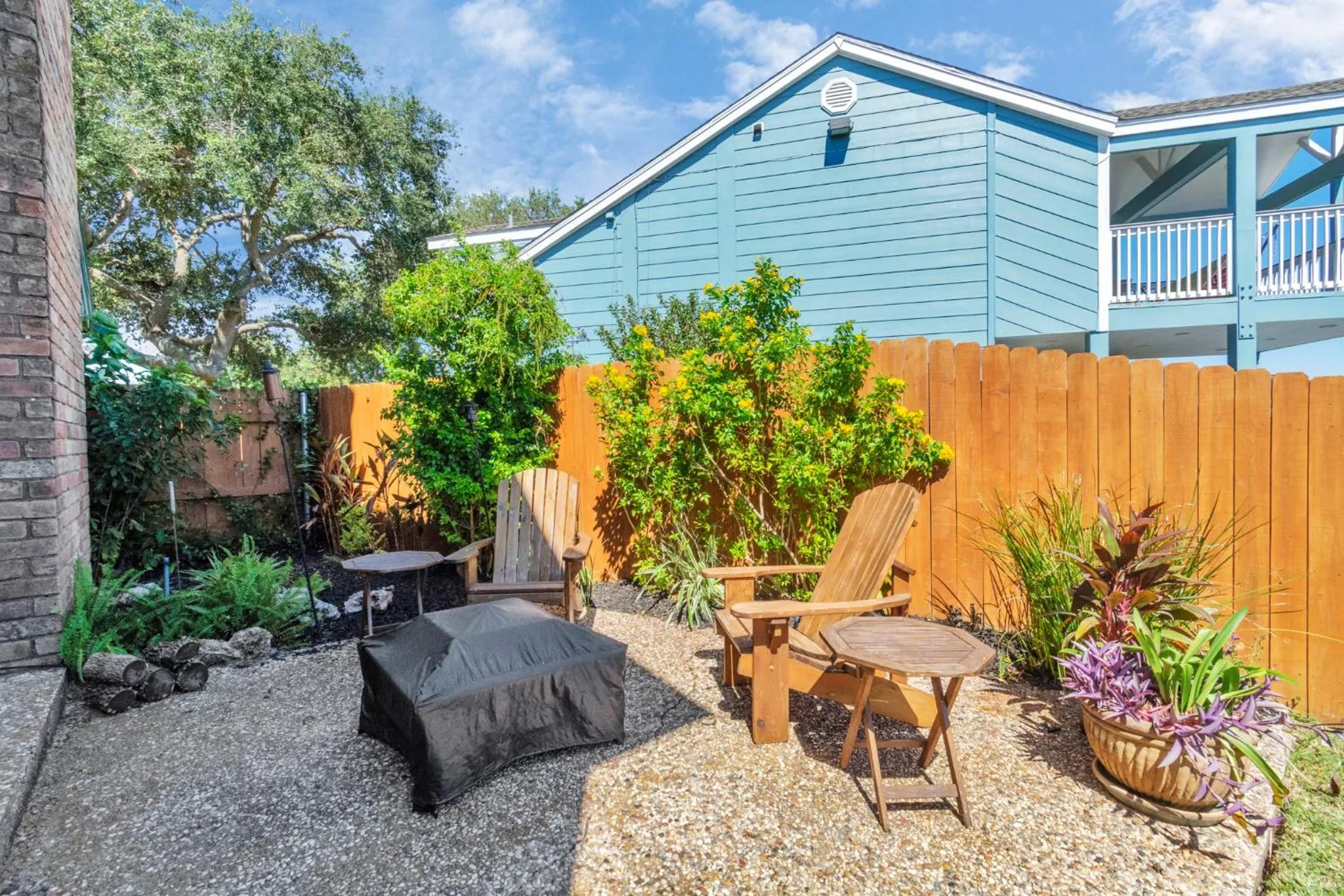 Beauty on the Water! Lake House near the beaches!