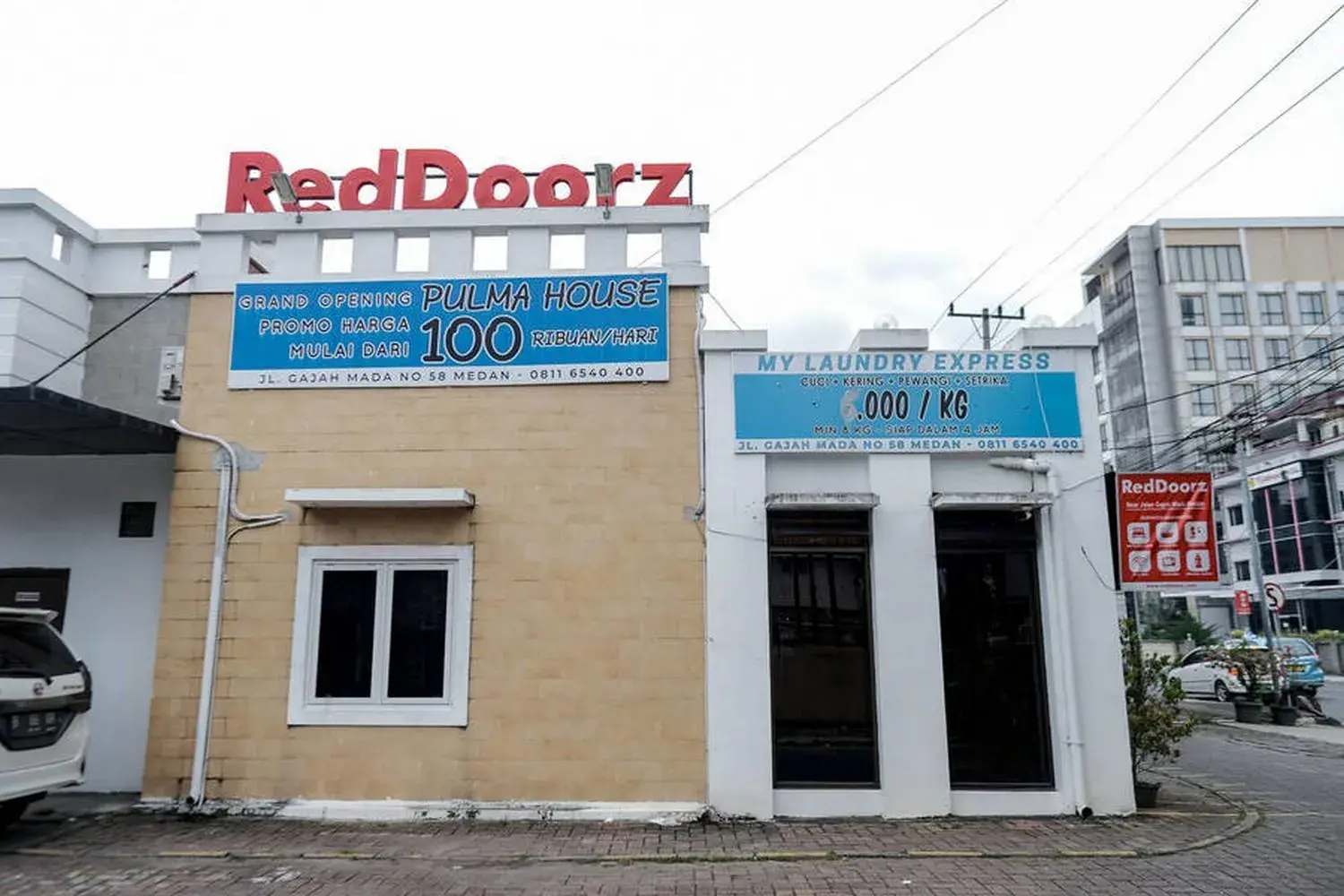 Property building in RedDoorz @ Jalan Gajah Mada Medan 2 Property building in RedDoorz @ Jalan Gajah Mada Medan 2