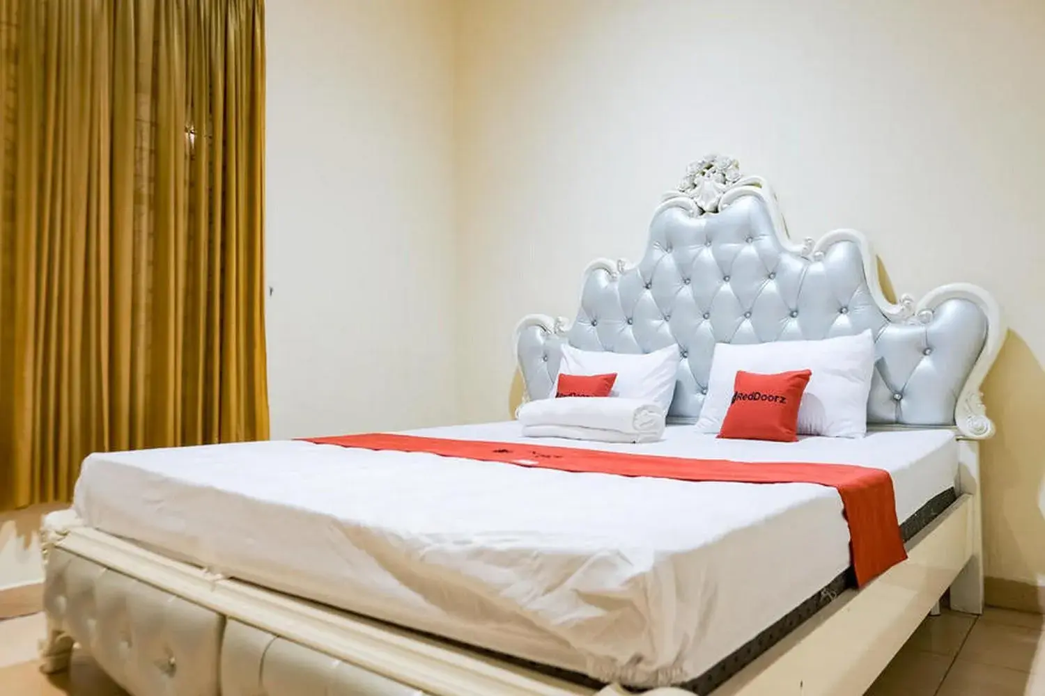 Bedroom, Bed in RedDoorz @ Jalan Gajah Mada Medan 2 Bedroom, Bed in RedDoorz @ Jalan Gajah Mada Medan 2