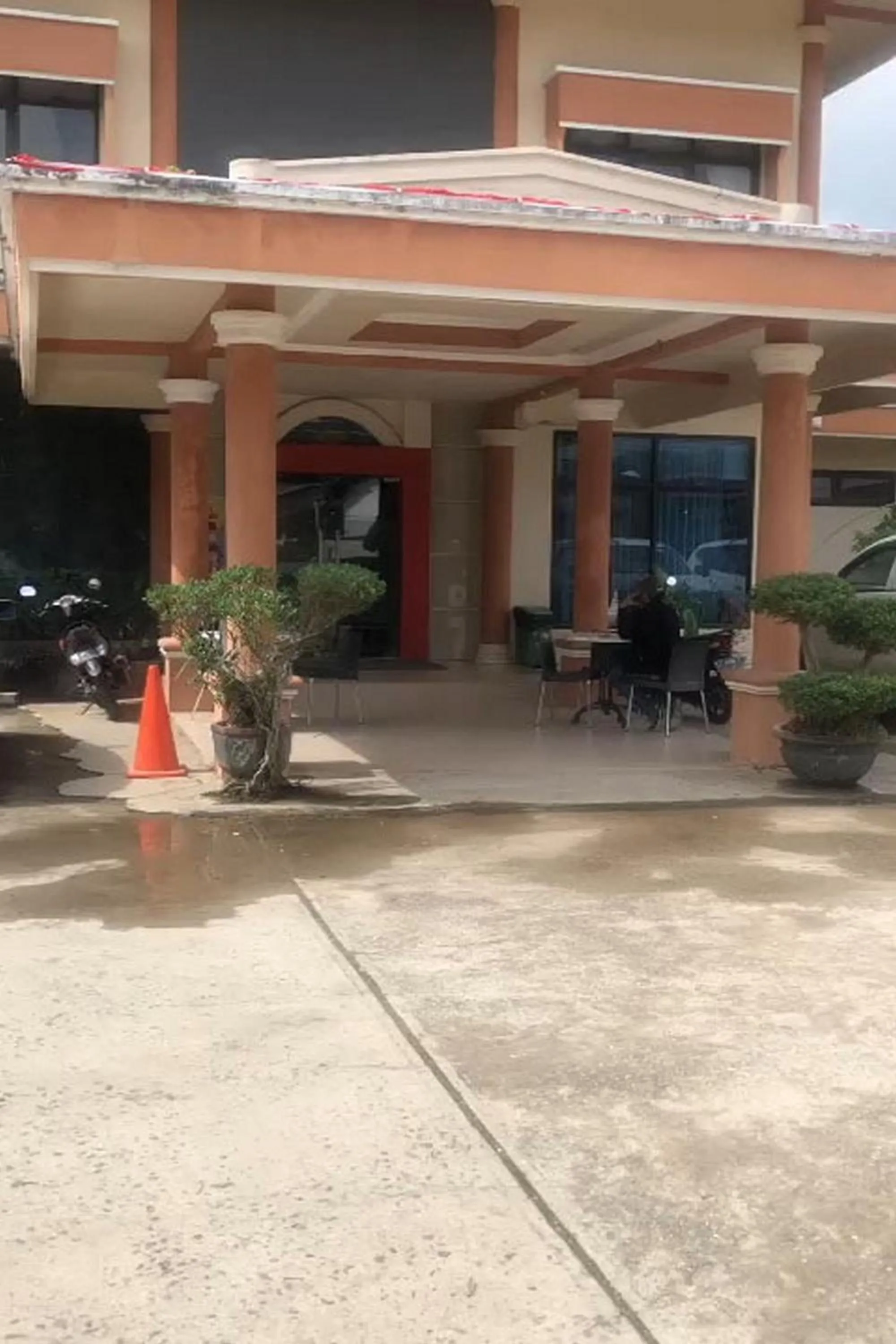 Property building in Hotel Abna Sangatta Mitra RedDoorz