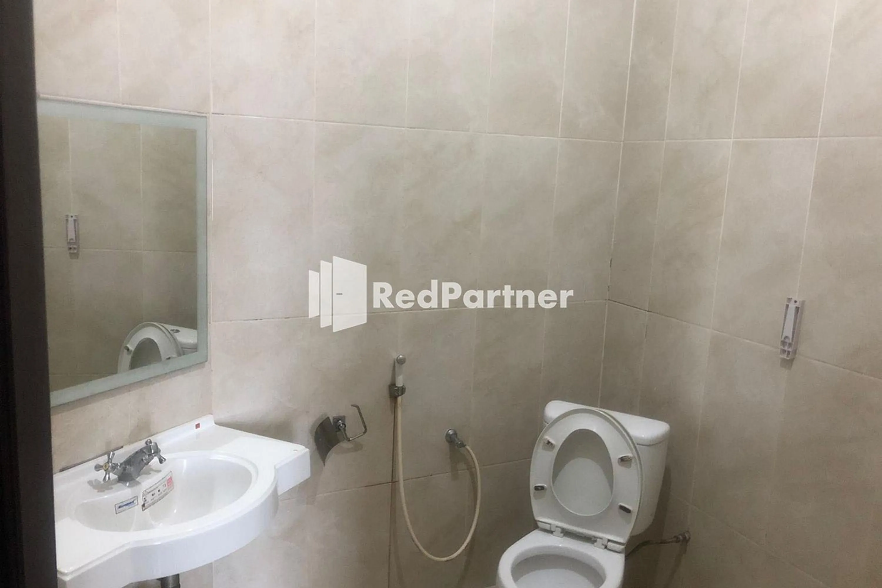 Bathroom in Hotel Abna Sangatta Mitra RedDoorz