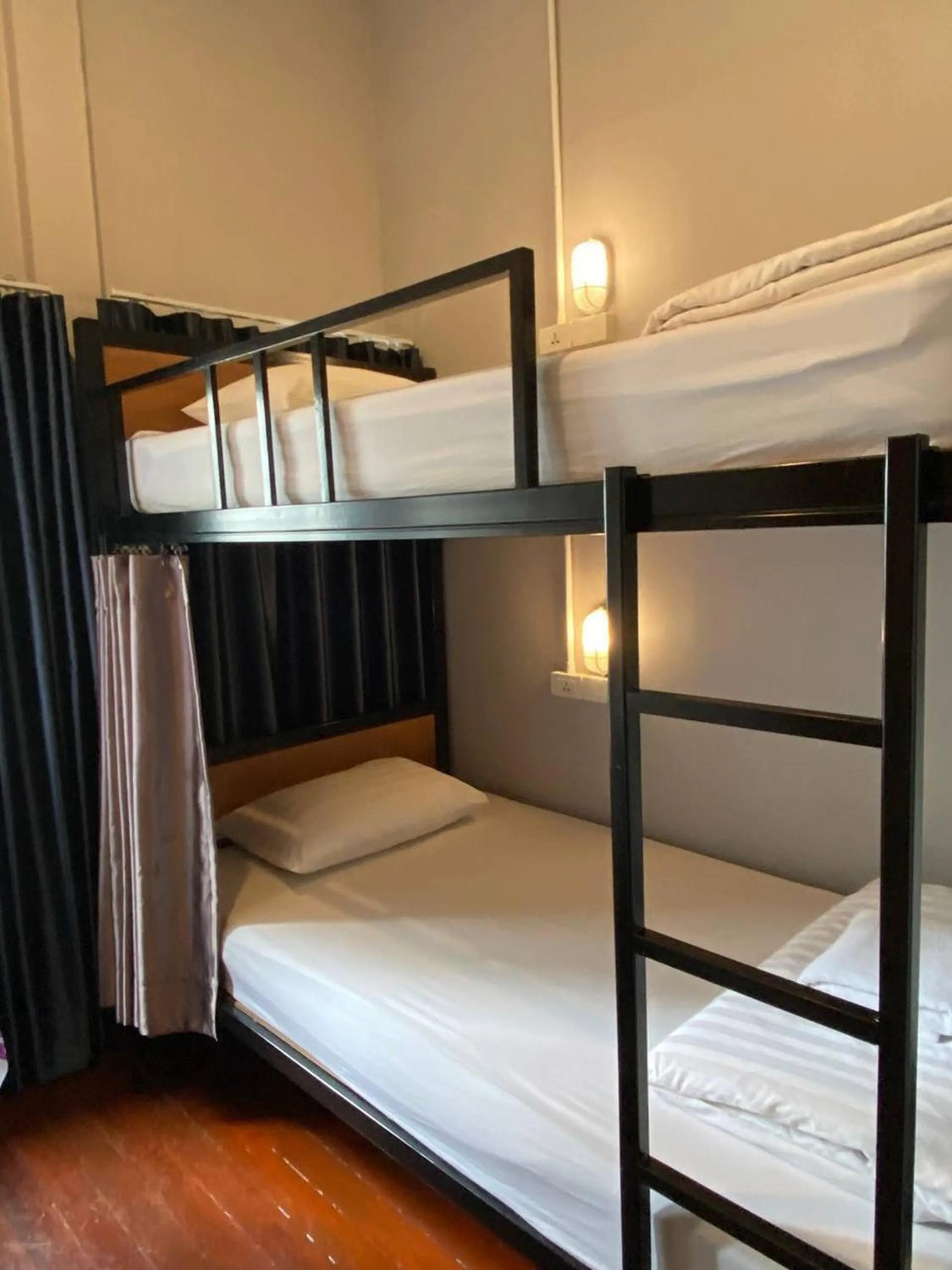 Bed in Hostel Lemon Siam Petchaburi Road