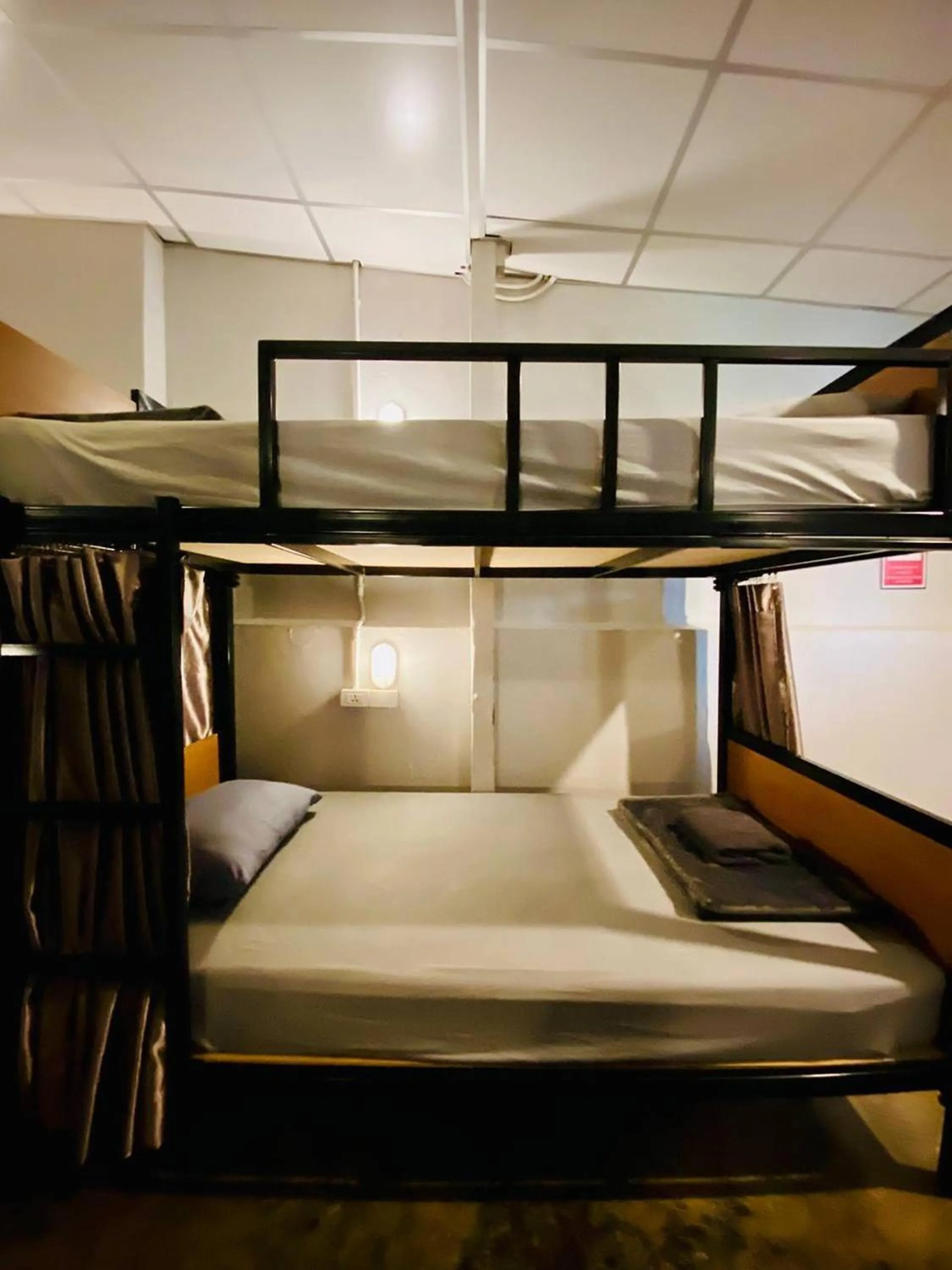 Bed in Hostel Lemon Siam Petchaburi Road