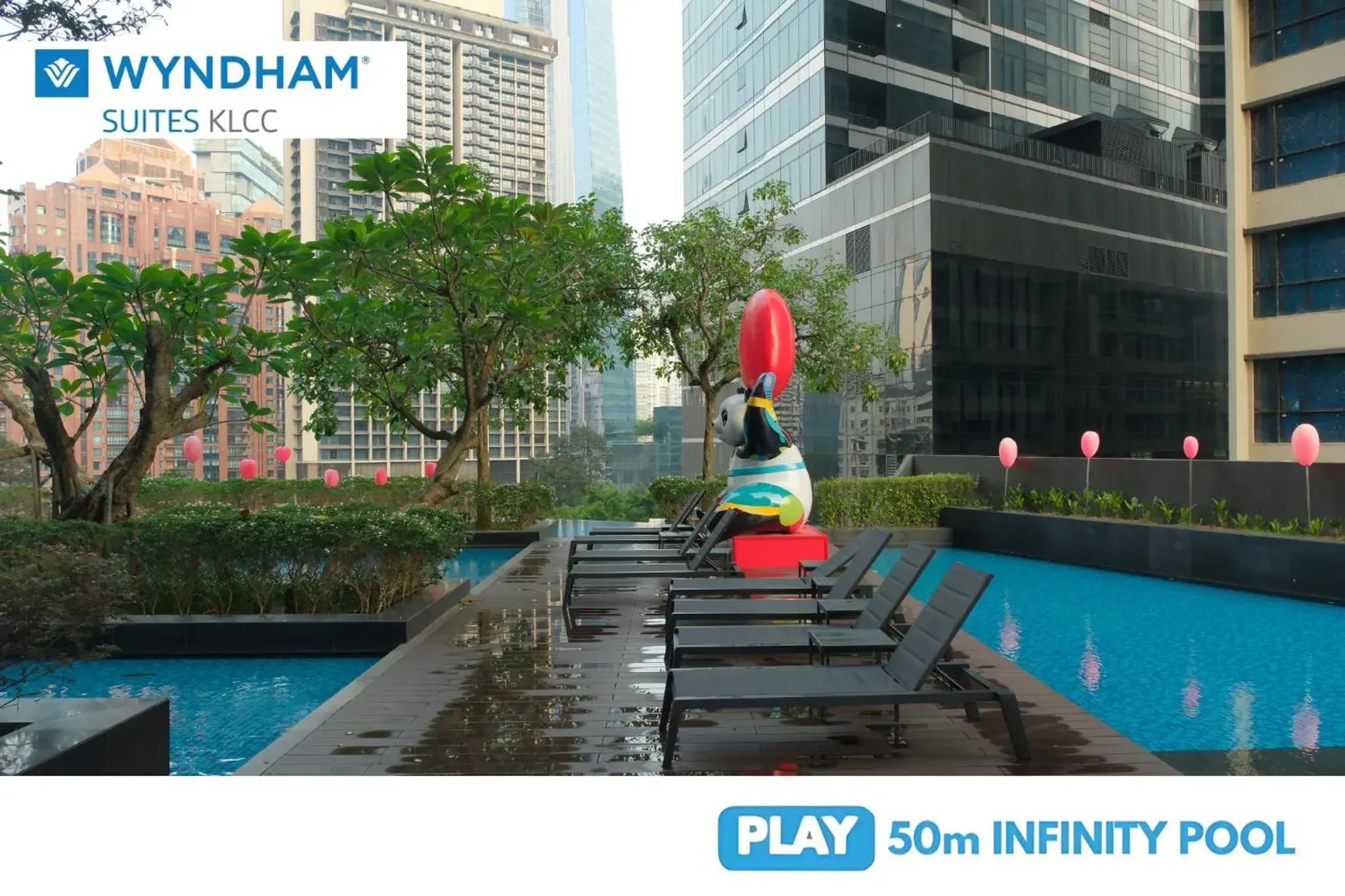 Swimming pool in Wyndham Suites KLCC Swimming pool in Wyndham Suites KLCC