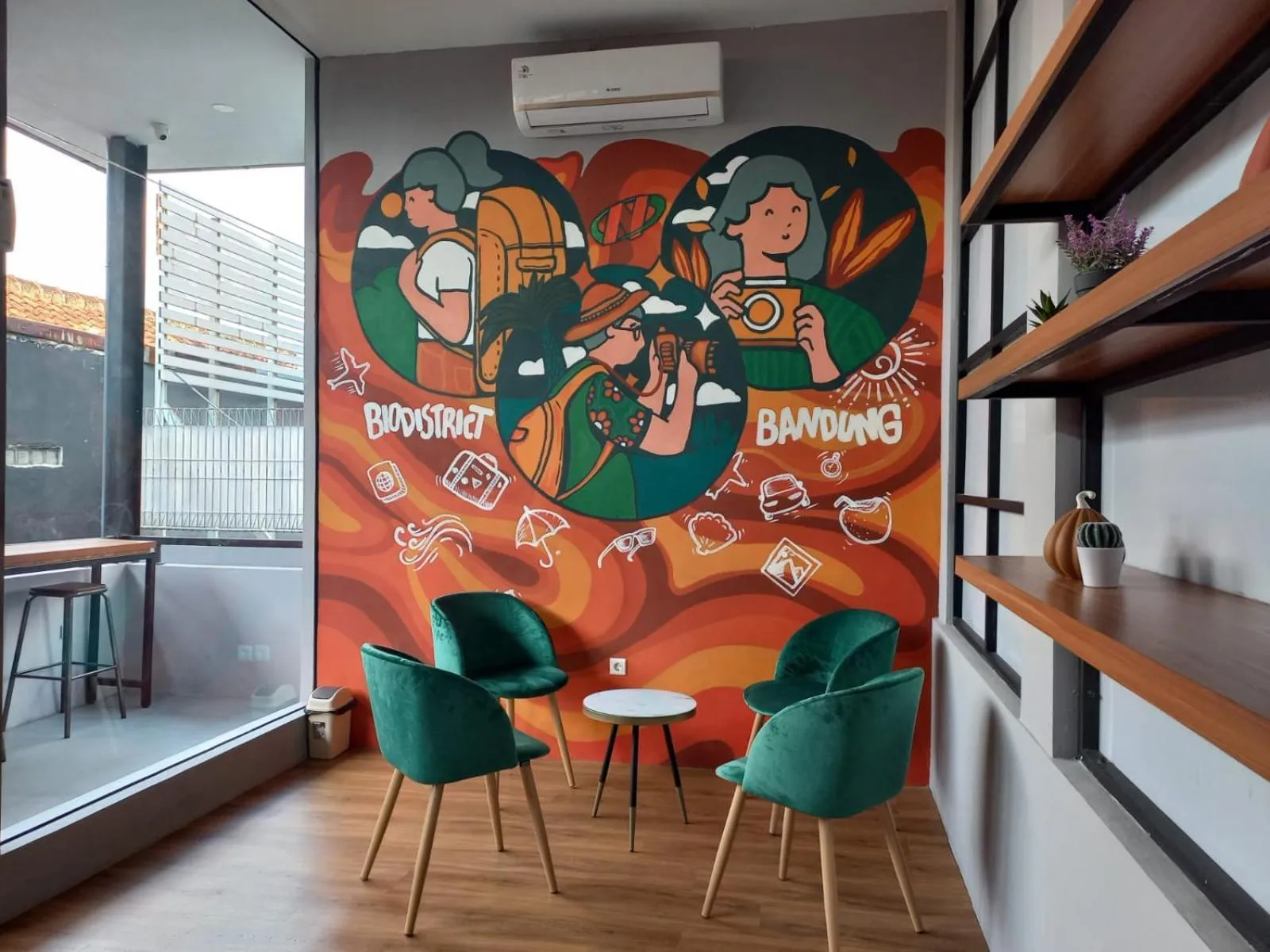 Seating area in Nindya Biodistrict Hotel Bandung