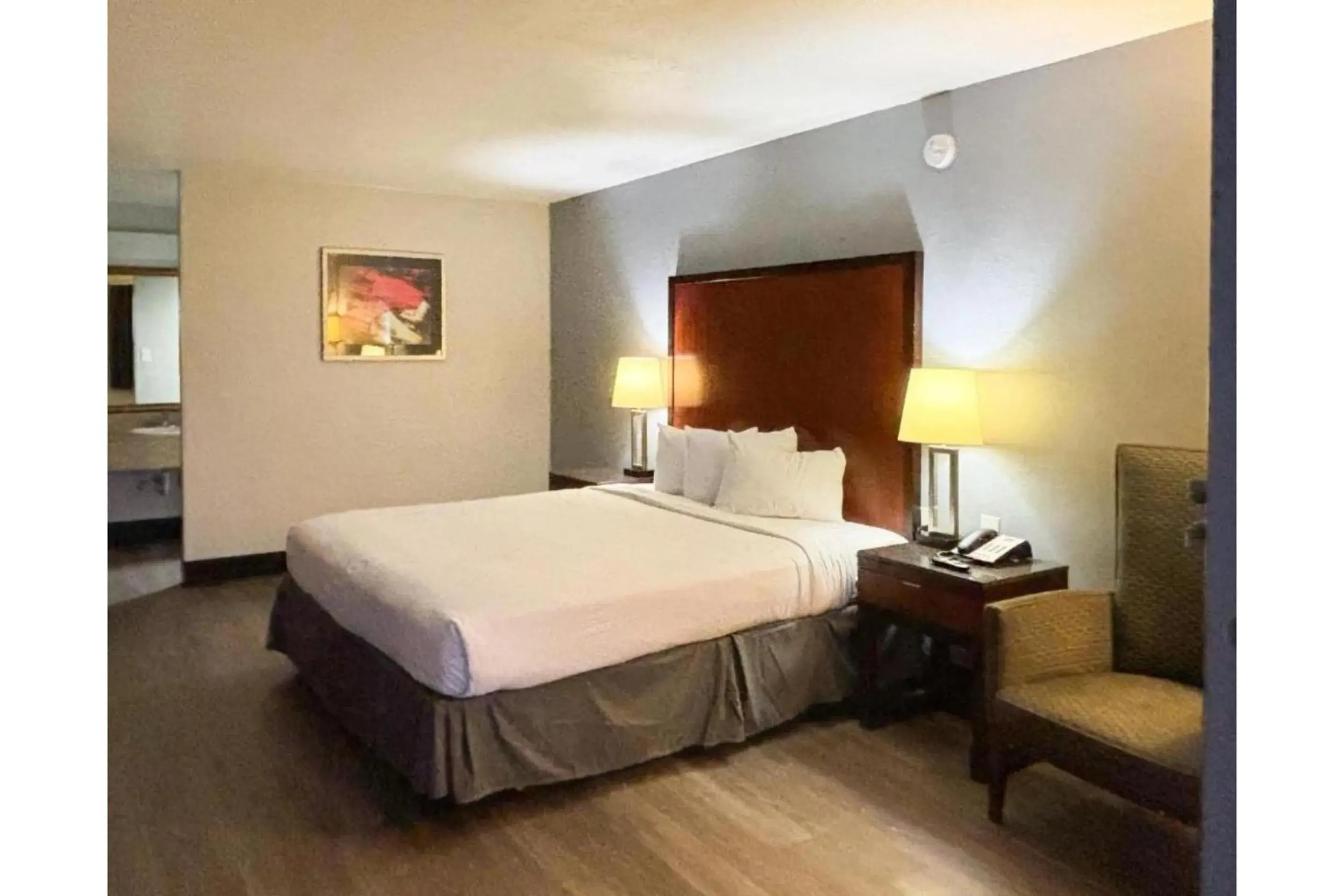 King Room - single occupancy - Disability Access - Non-Smoking in Motel 6 Mesa, AZ - Downtown King Room - single occupancy - Disability Access - Non-Smoking in Motel 6 Mesa, AZ - Downtown