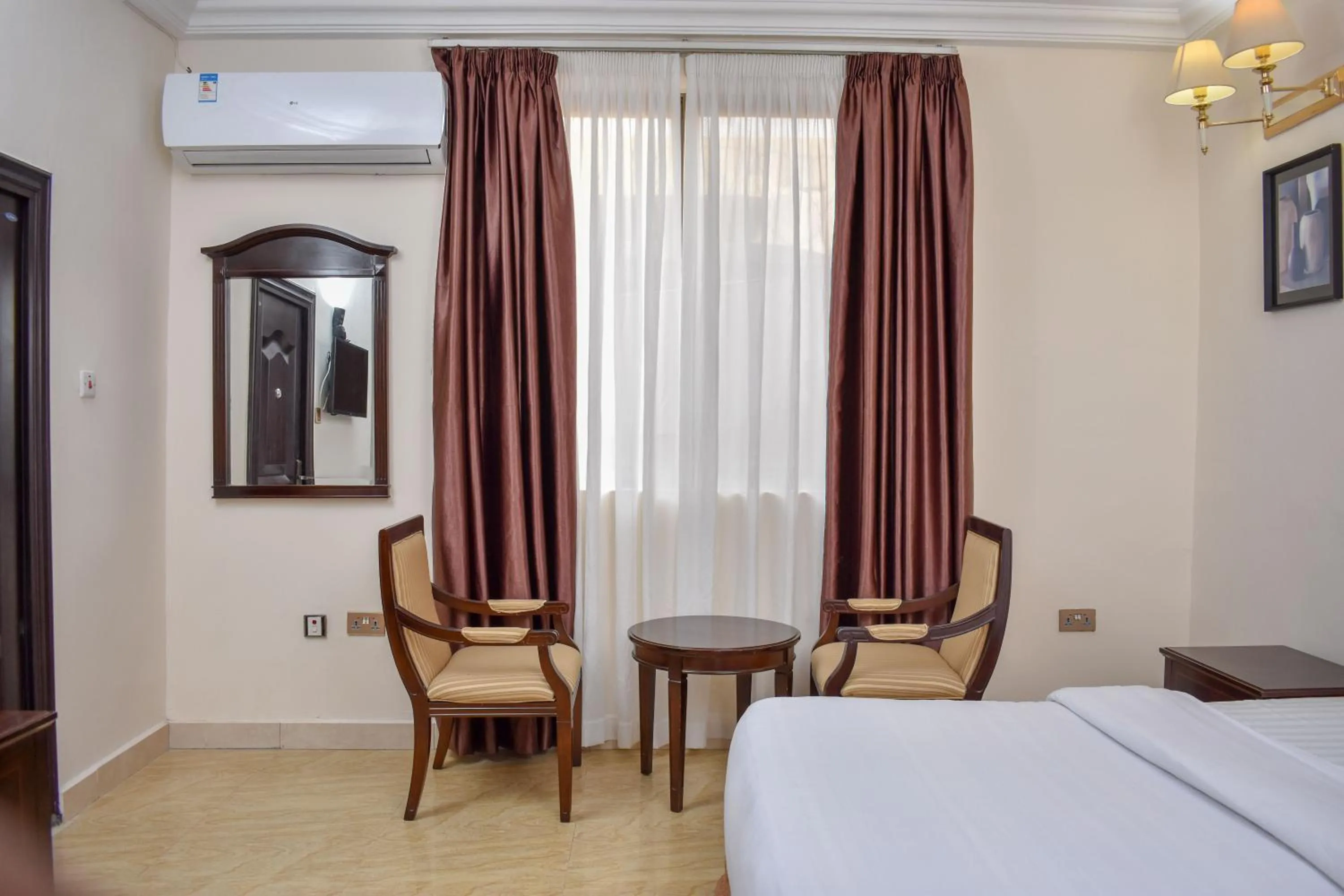 View (from property/room), Bed in Sonia Hotel