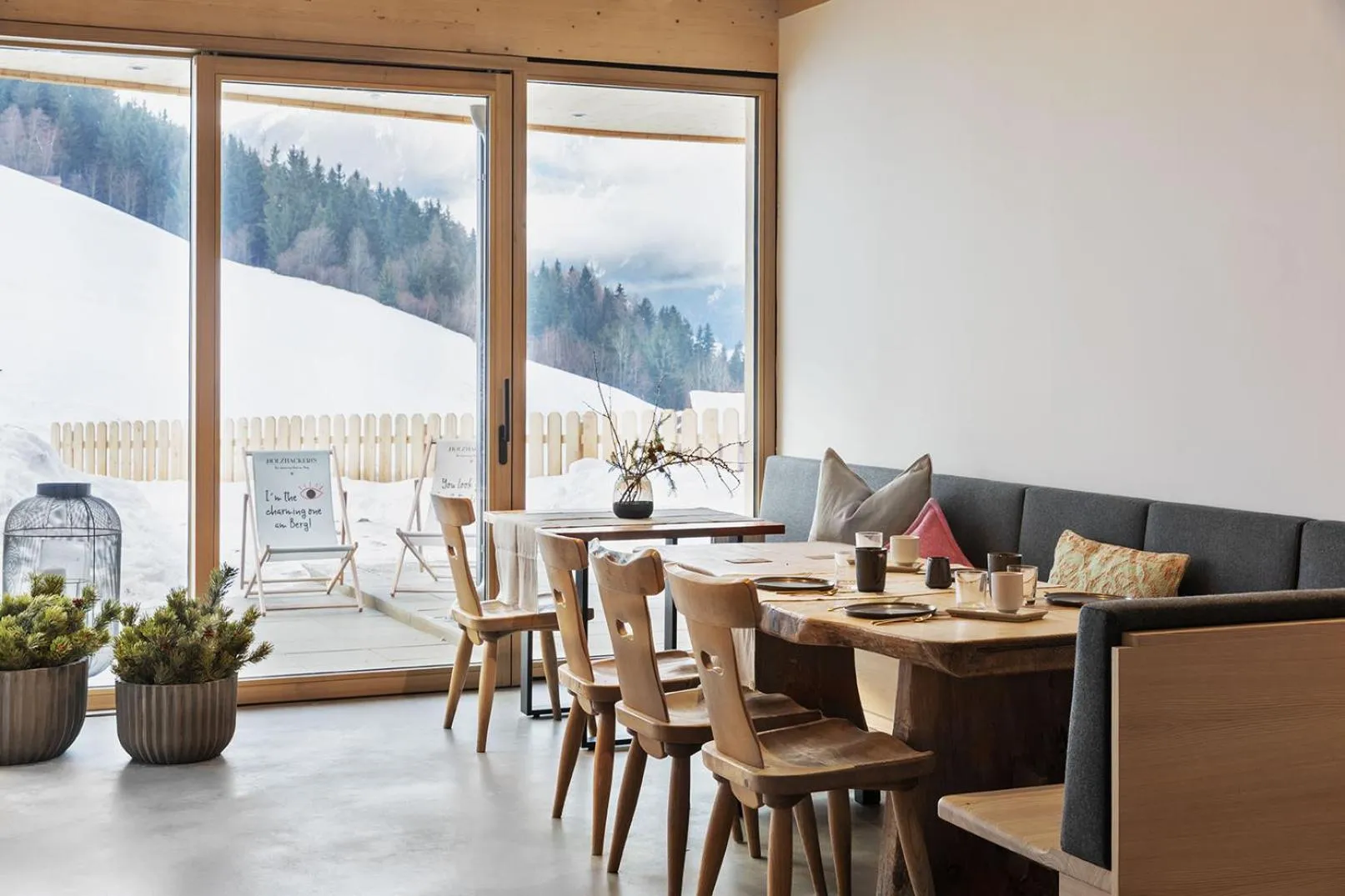 Skiing in Holzhackerin - the charming Haus am Berg