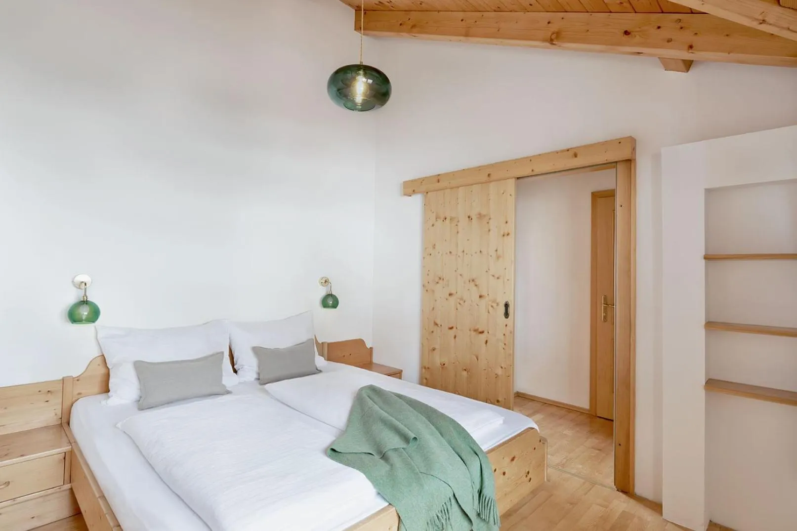 Bed in Holzhackerin - the charming Haus am Berg