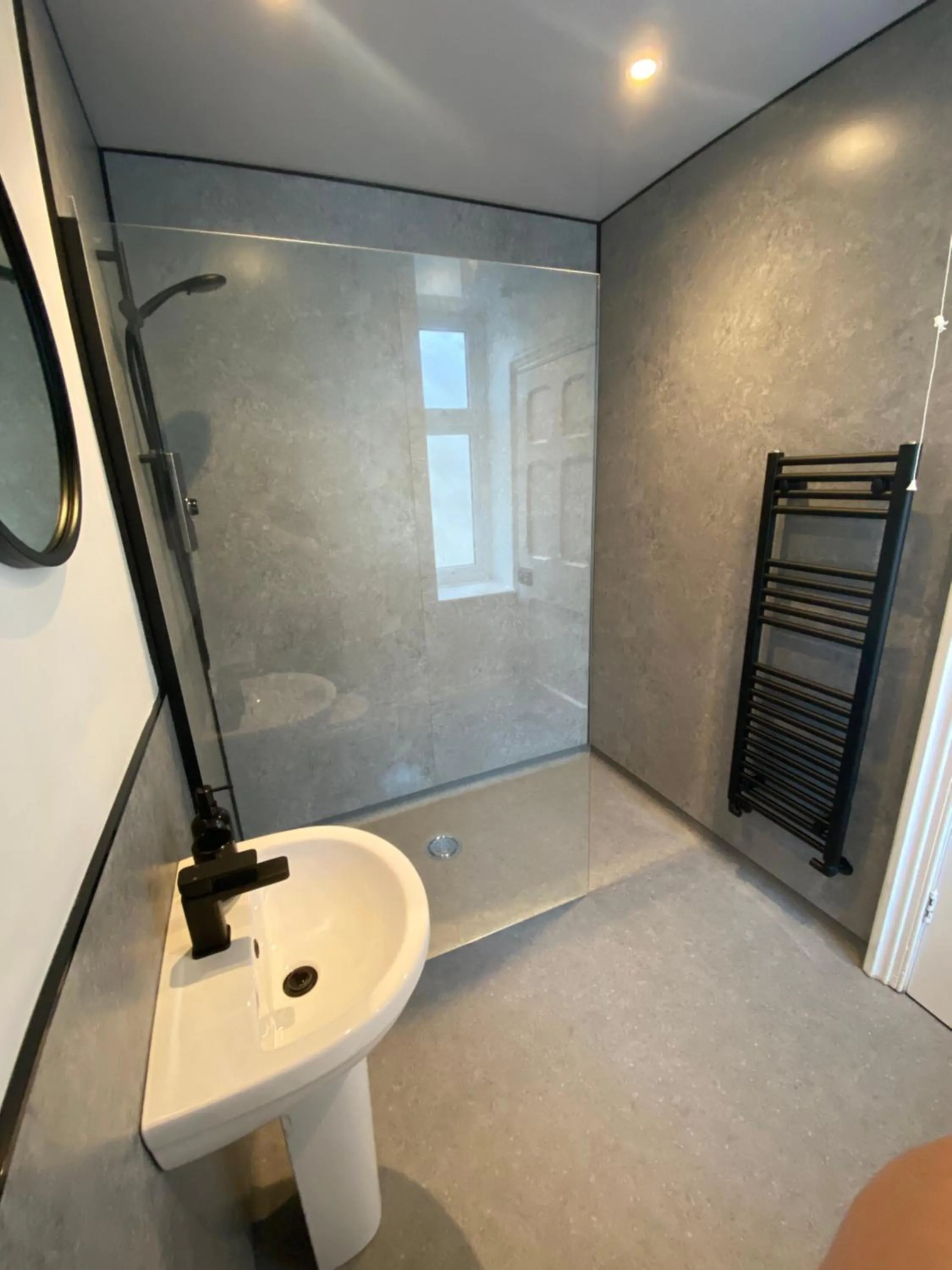 Bathroom in Ormes Hey Apartments