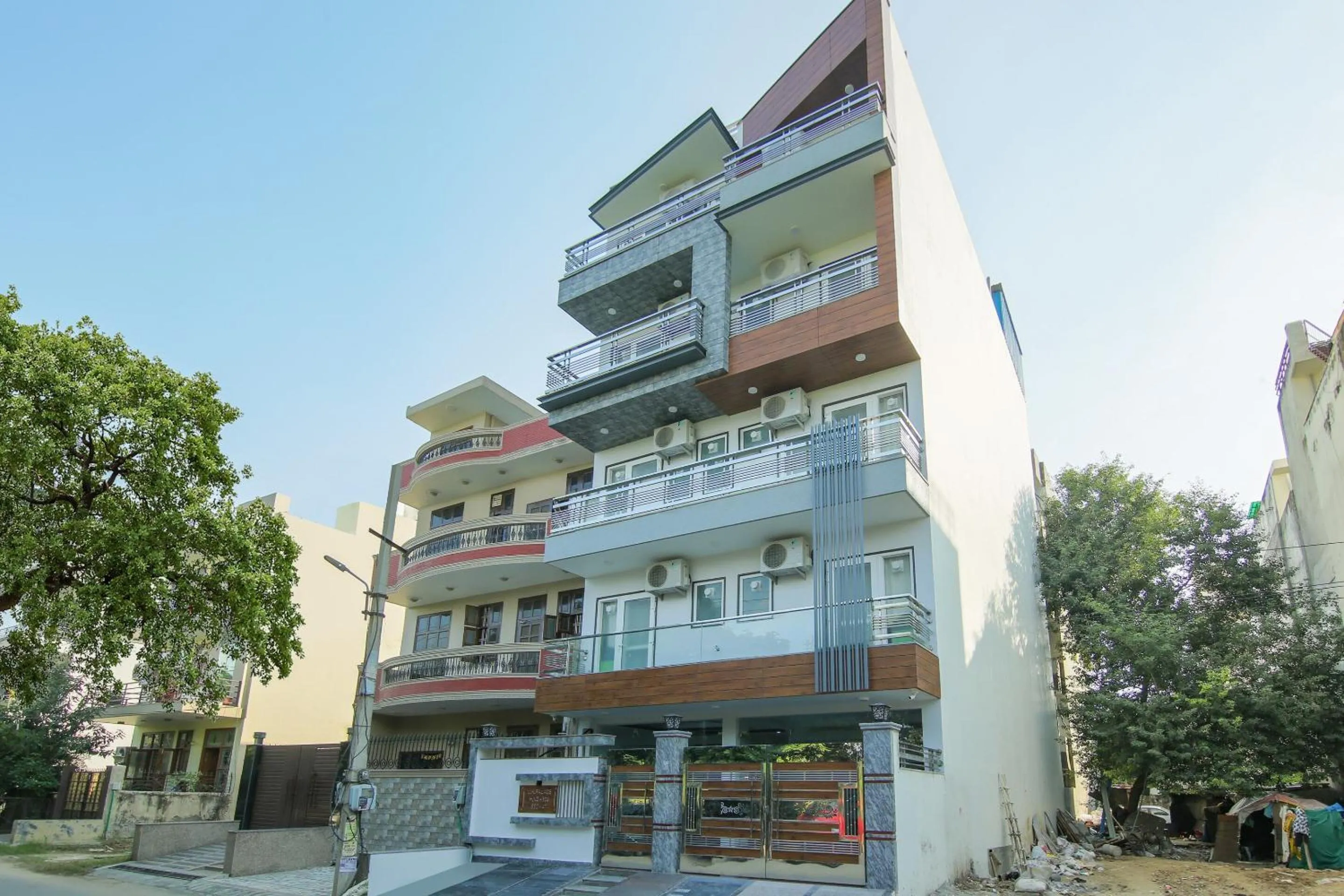 Facade/entrance in Collection O Corporate Suite Near Omaxe Celebration Mall