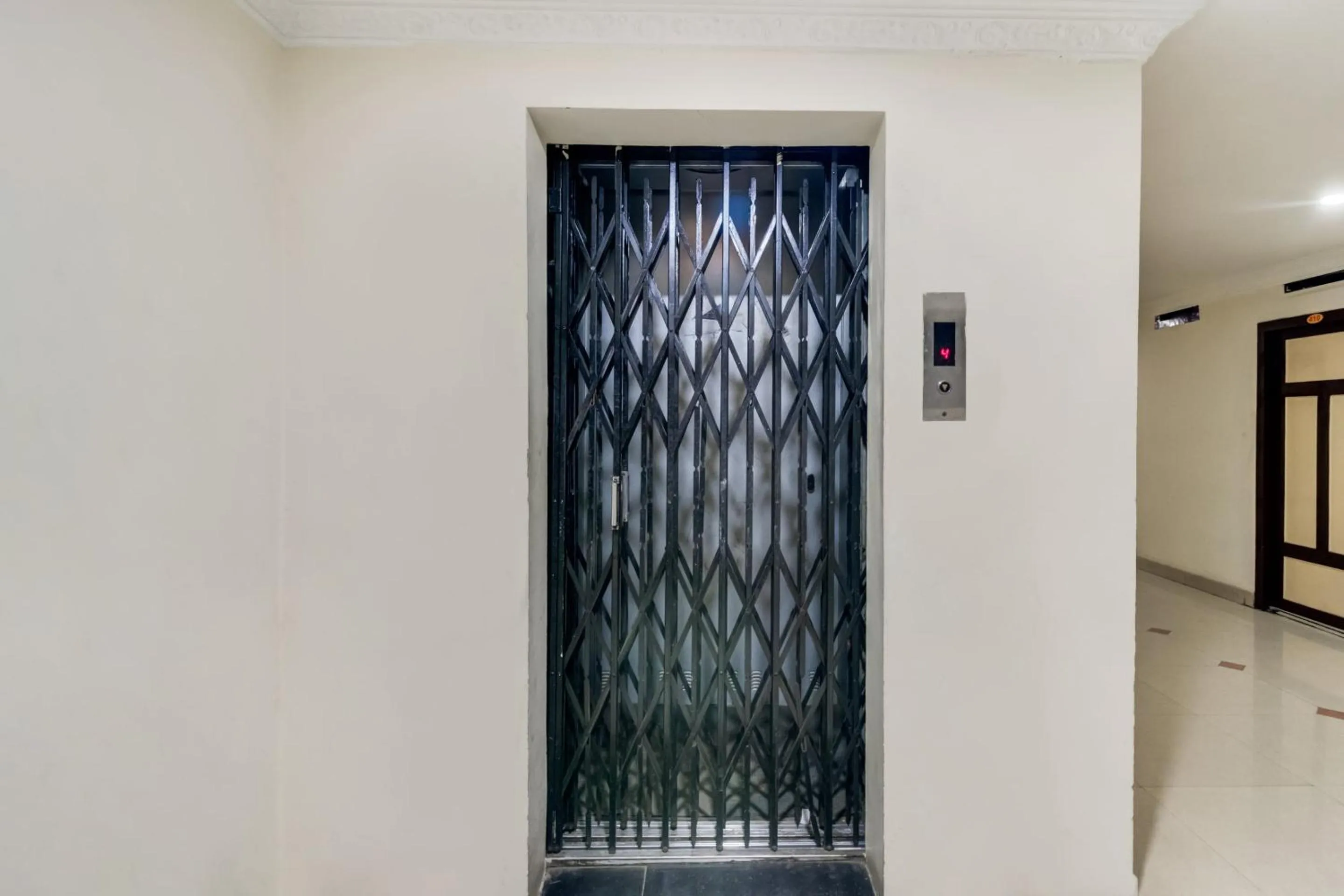 Lobby or reception in SPOT ON Swarna Mayuri