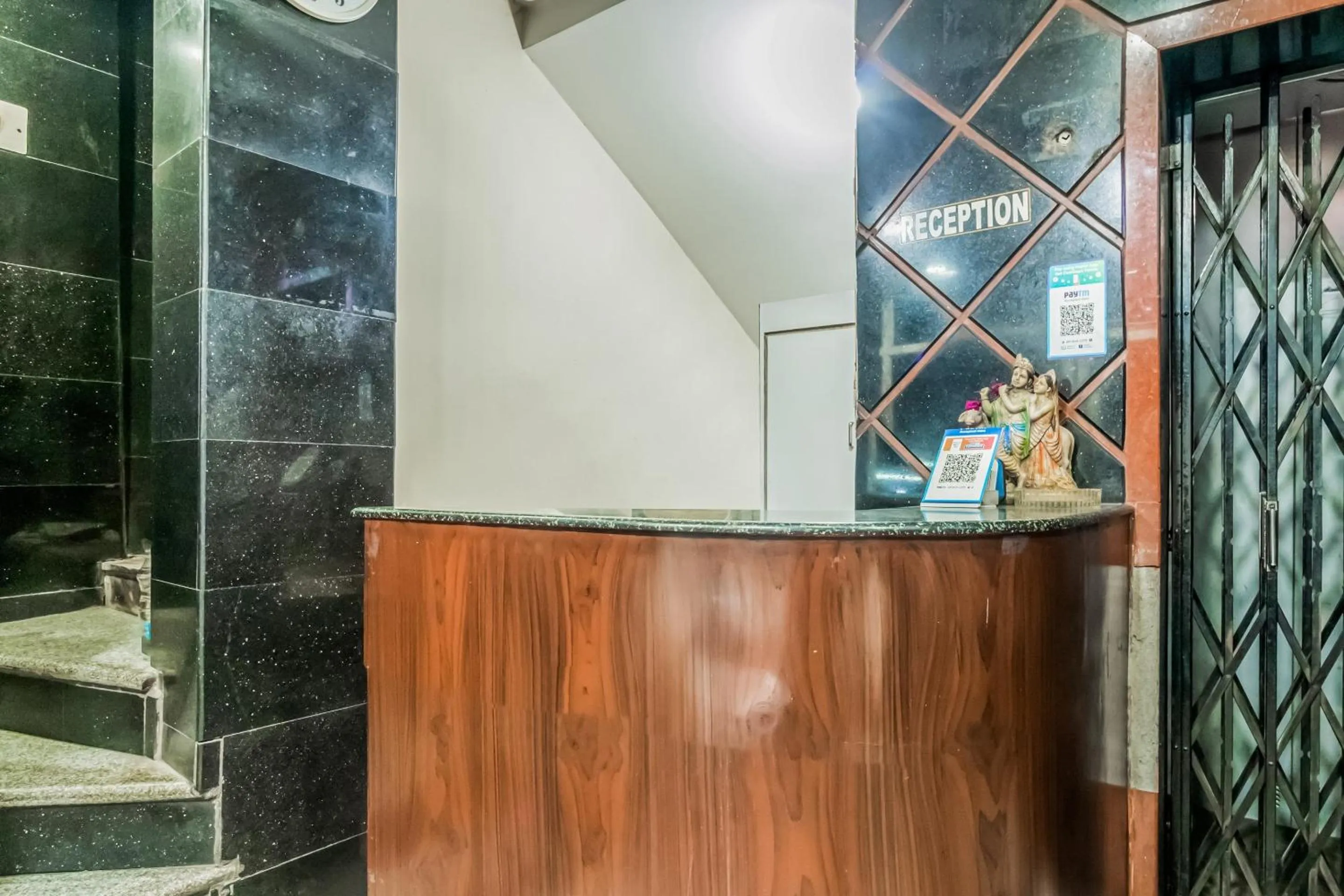 Lobby or reception in SPOT ON Swarna Mayuri