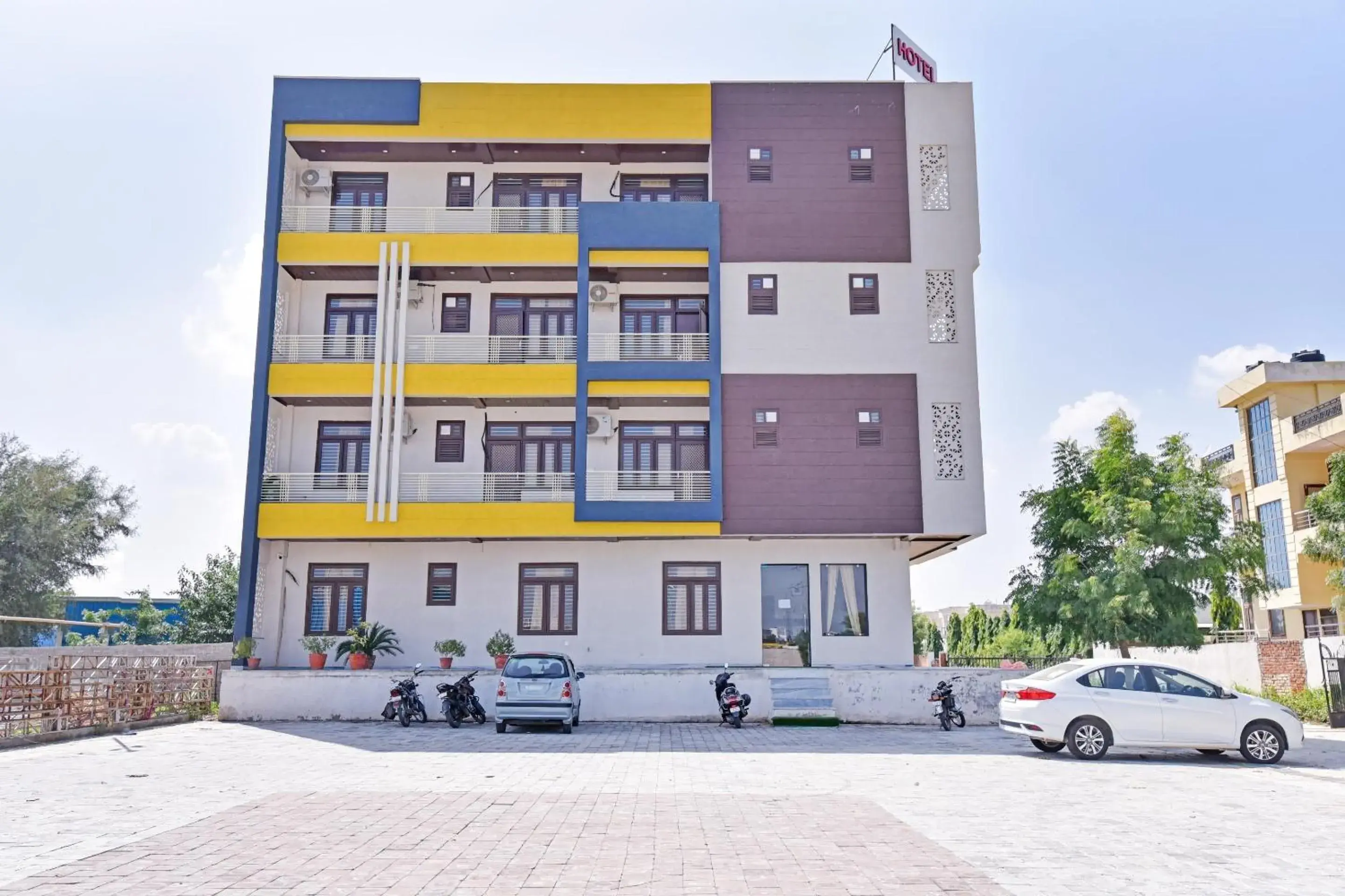 Facade/entrance in Hotel O Shri Ganesh Facade/entrance in Hotel O Shri Ganesh