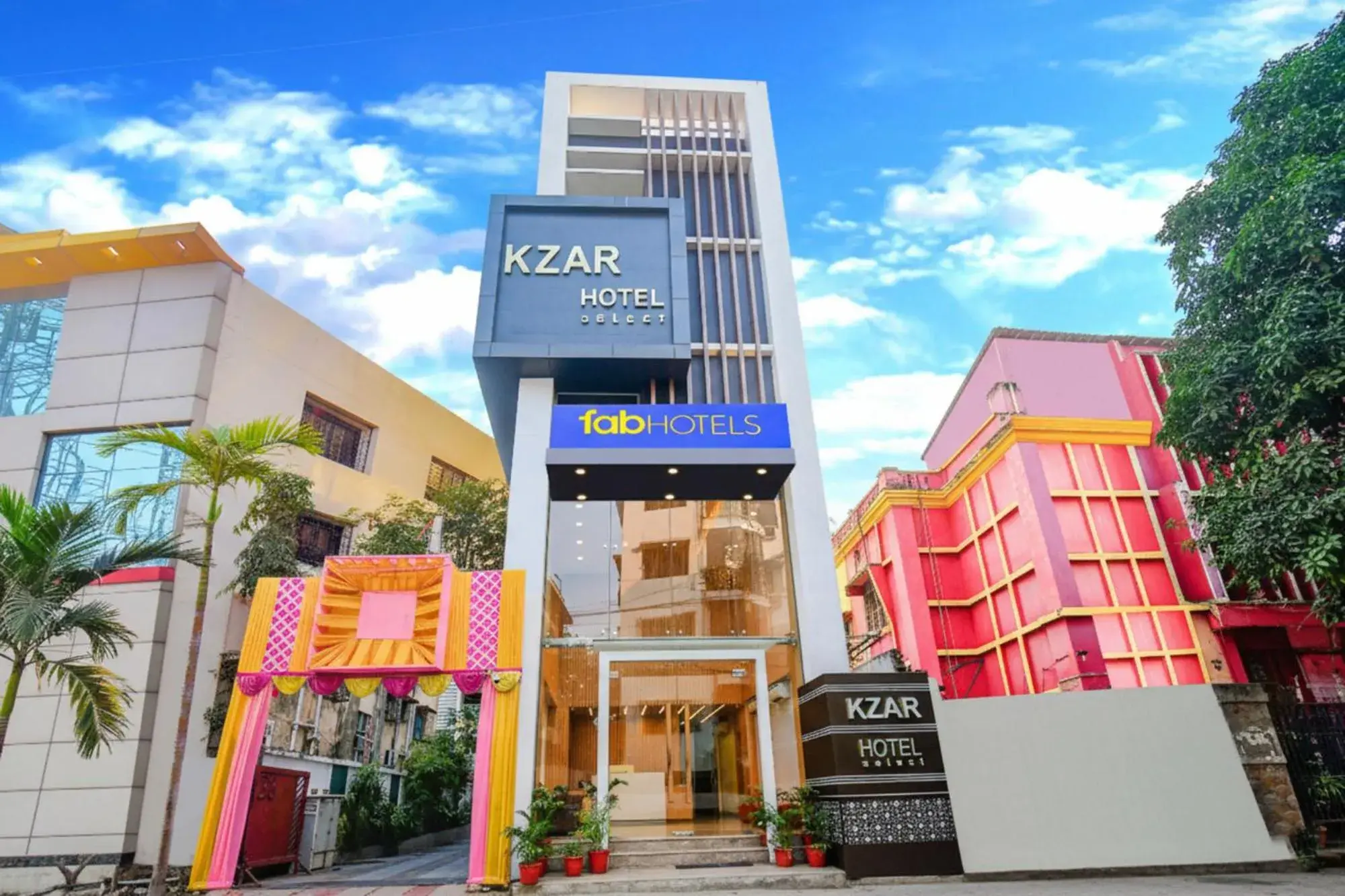 Property building in FabHotel Kzar Select - Nr US Consulate Property building in FabHotel Kzar Select - Nr US Consulate
