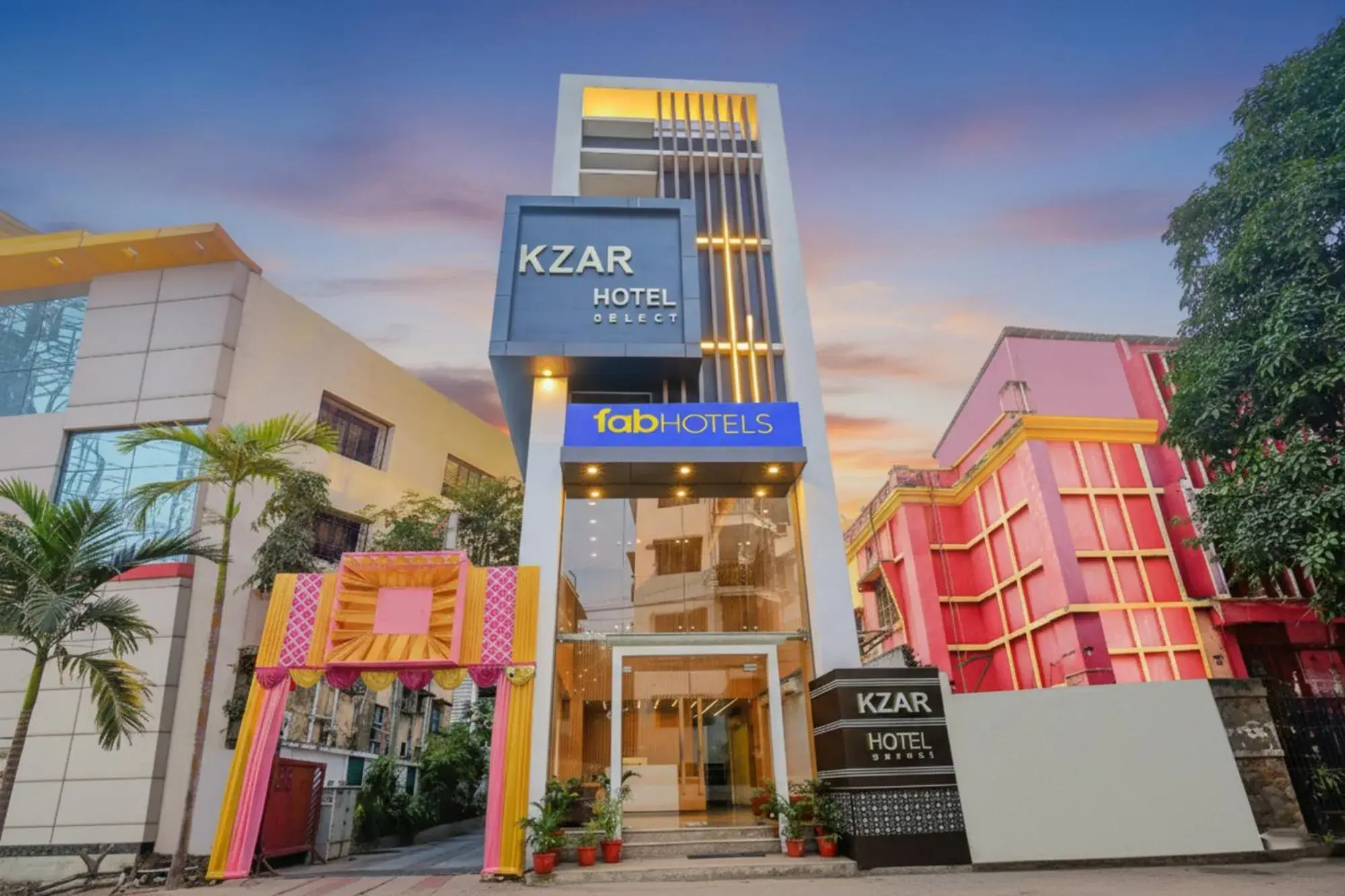 Property building in FabHotel Kzar Select - Nr US Consulate Property building in FabHotel Kzar Select - Nr US Consulate