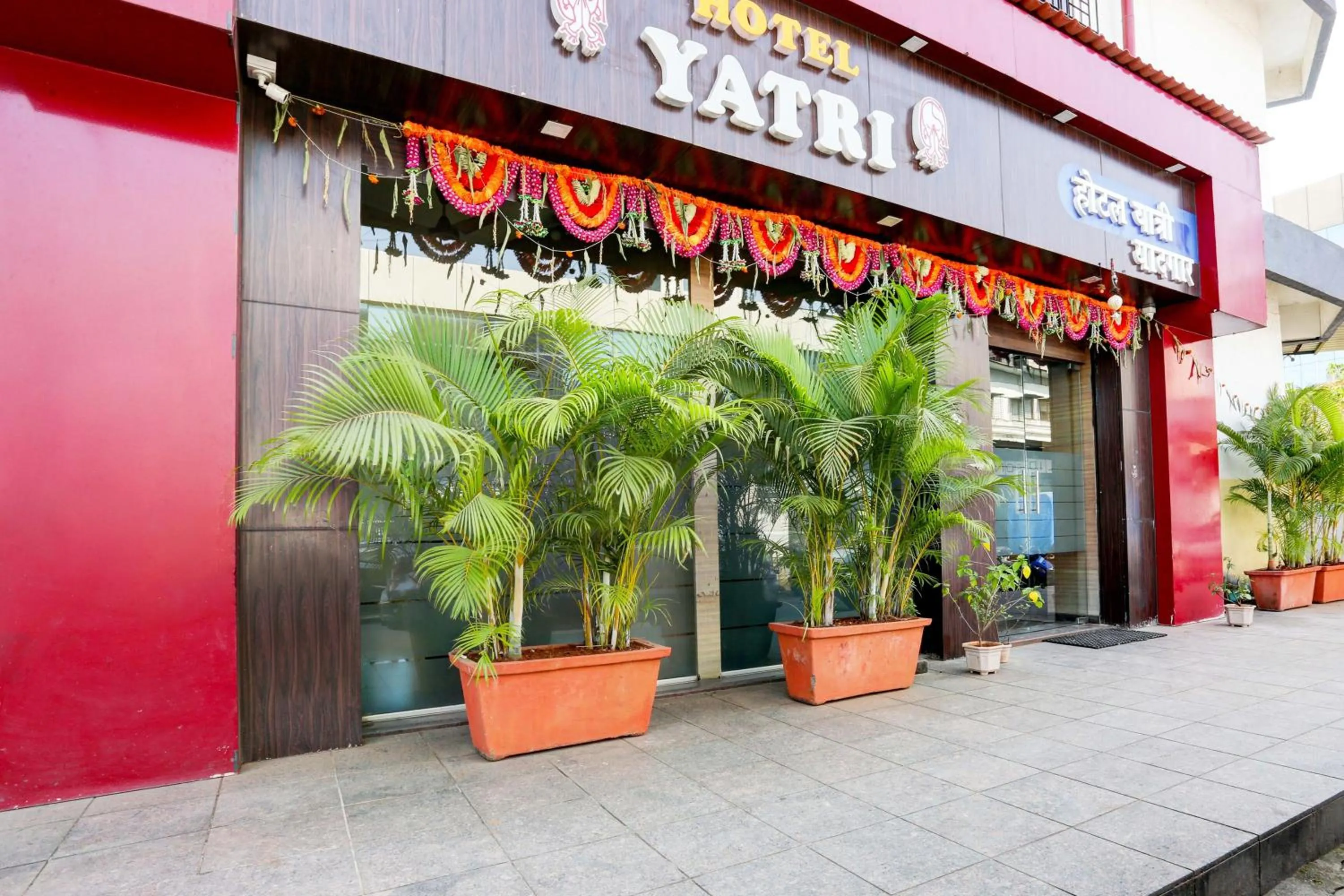 Facade/entrance in Super Hotel O Yatri Yadgar