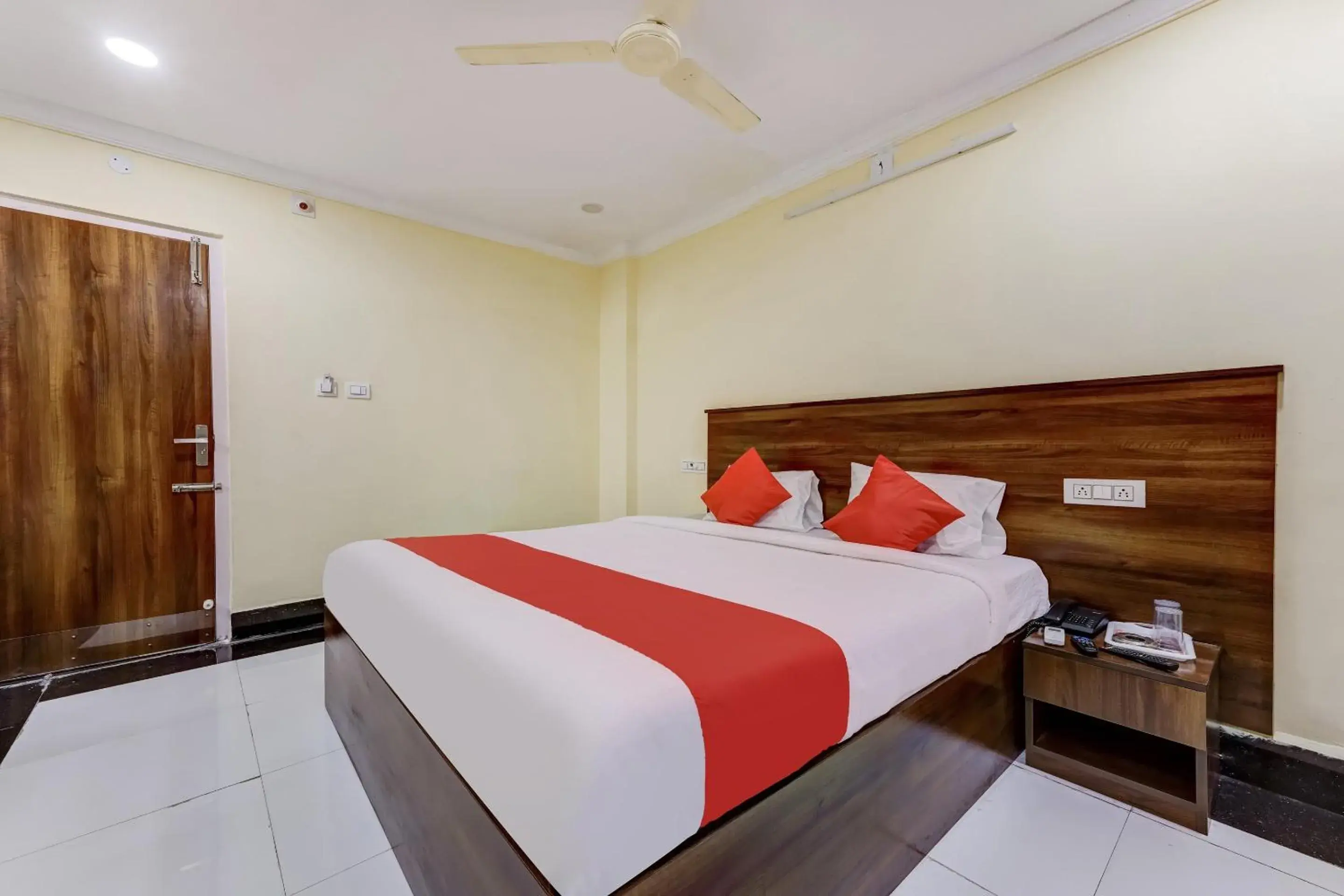 Bedroom, Bed in Collection O Srinivasa Residency Bedroom, Bed in Collection O Srinivasa Residency