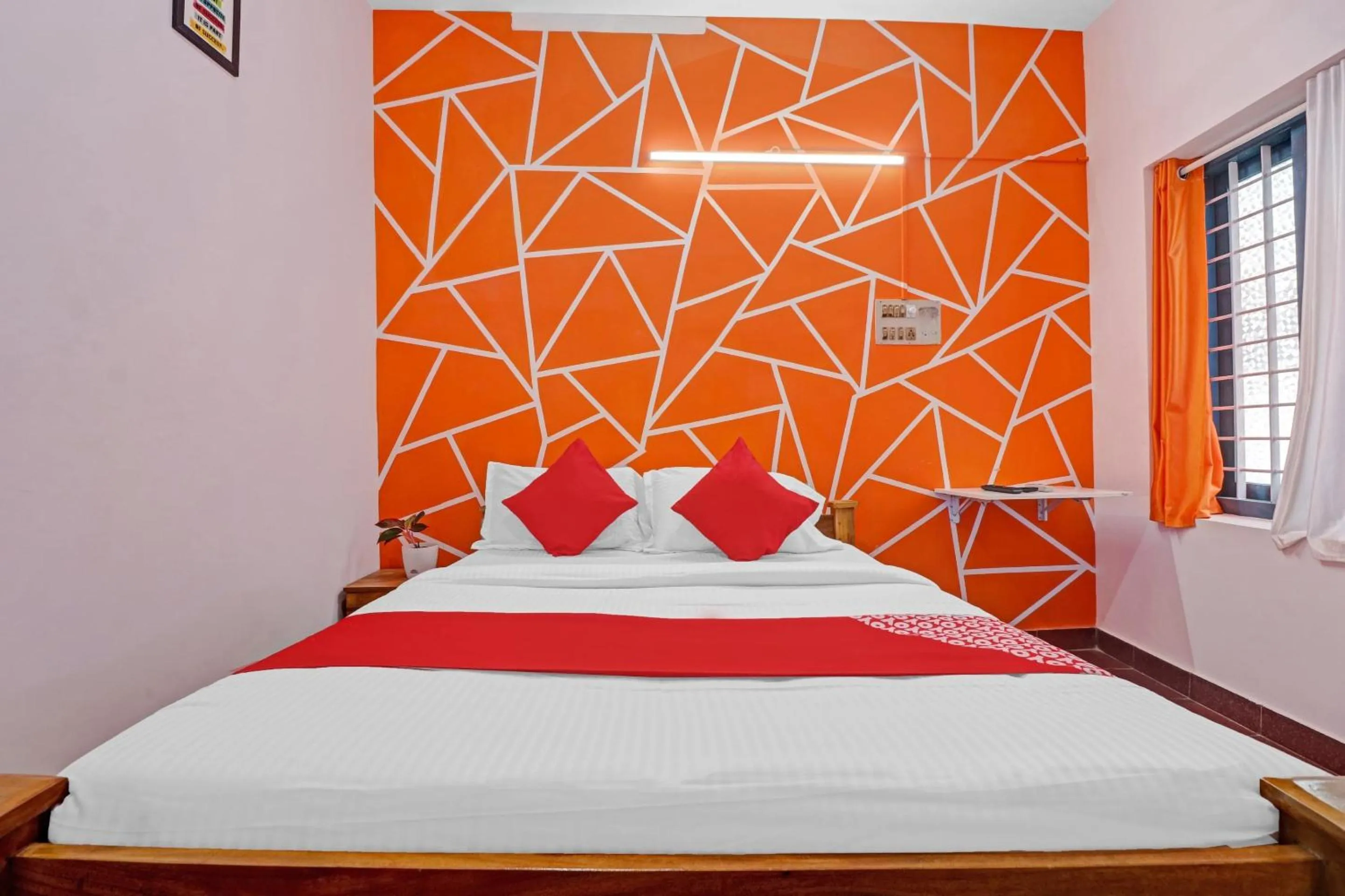 Bedroom, Bed in Hotel O Skywind