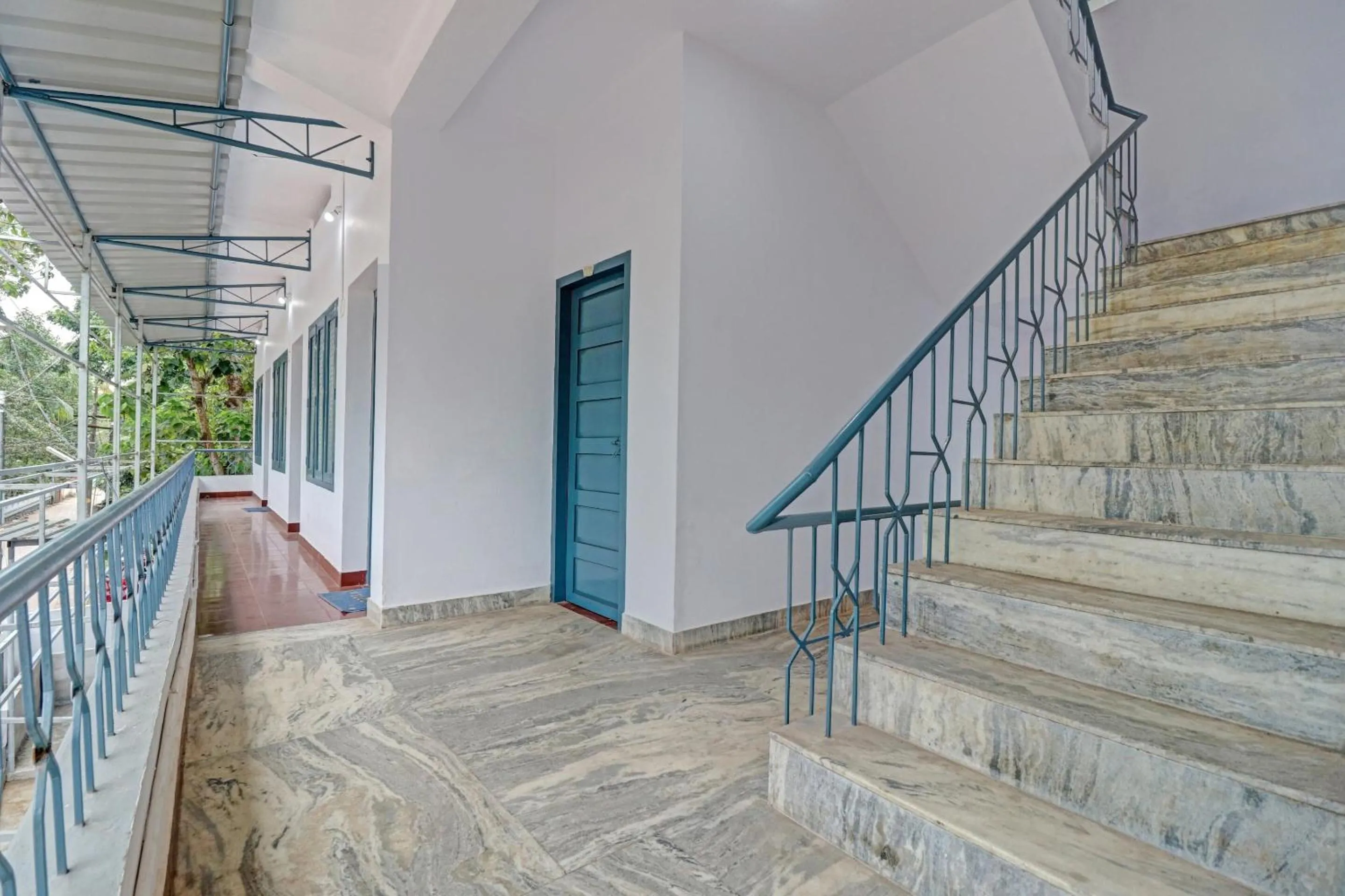 Facade/entrance in Hotel O Skywind