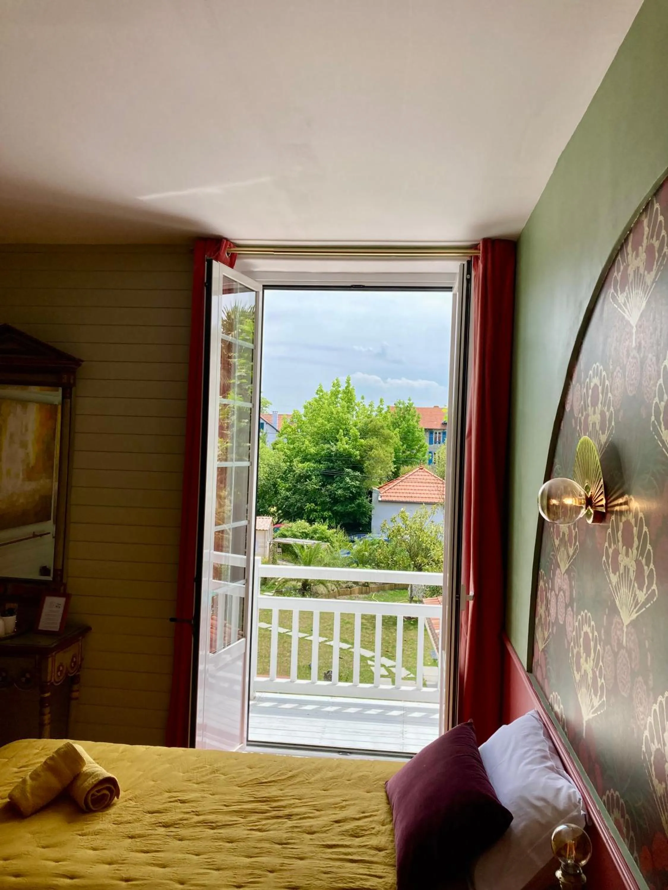 Bed in Villa AJNA Bayonne