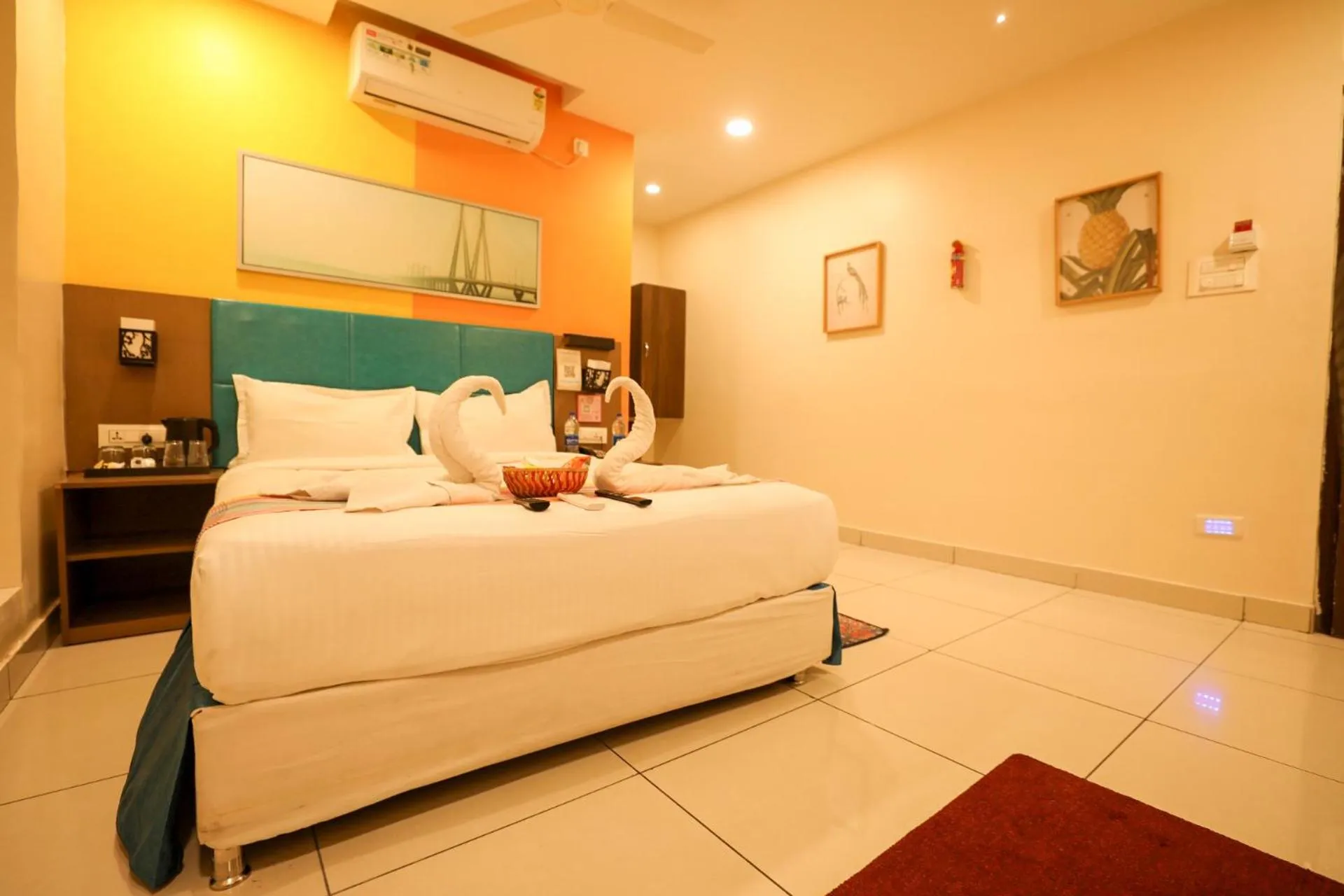 TV and multimedia, Bed in Hotel White Fields Hitec City, Hyderabad