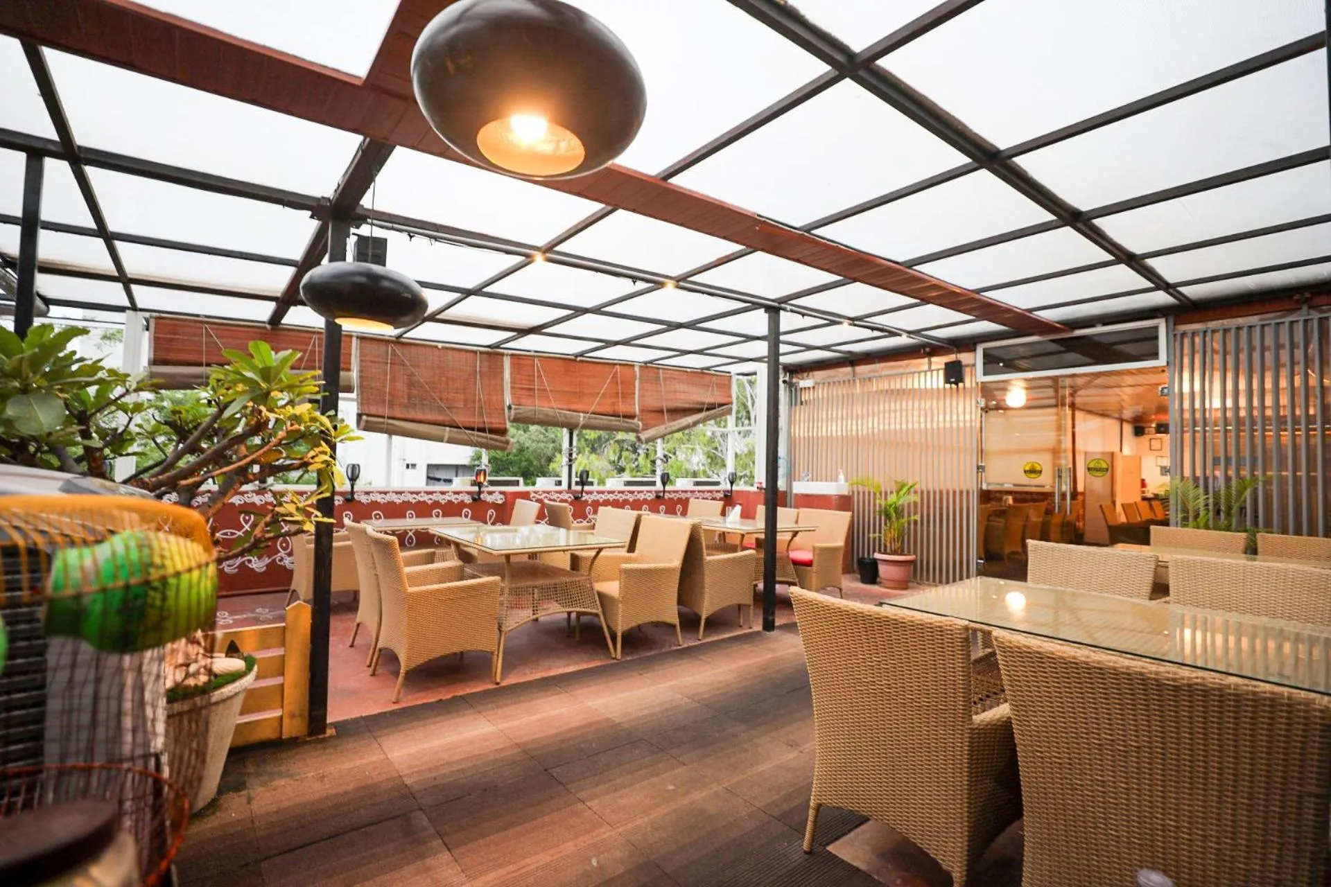 Restaurant/places to eat in Hotel White Fields Hitec City, Hyderabad