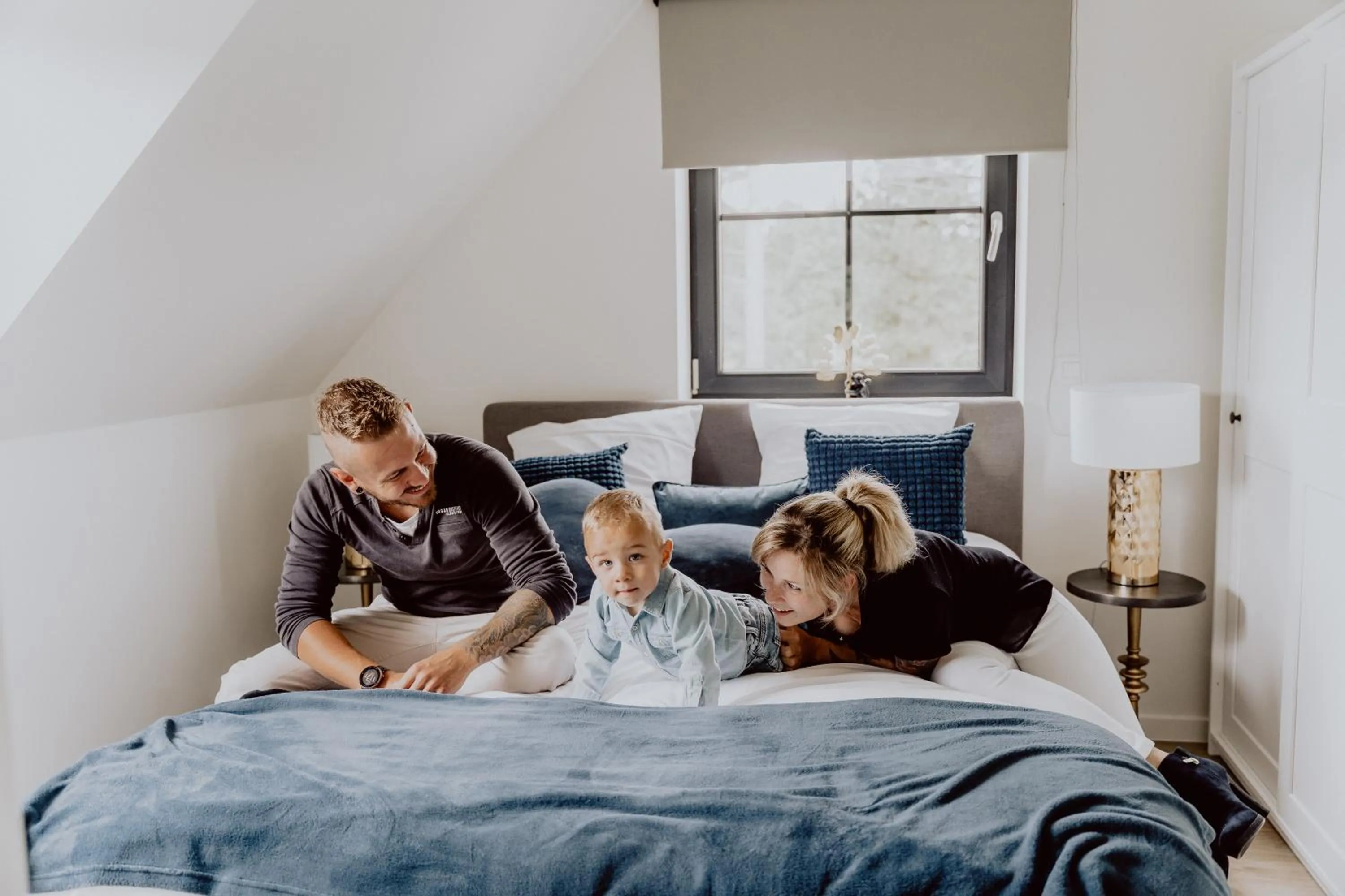 People, Bed in Ramslo