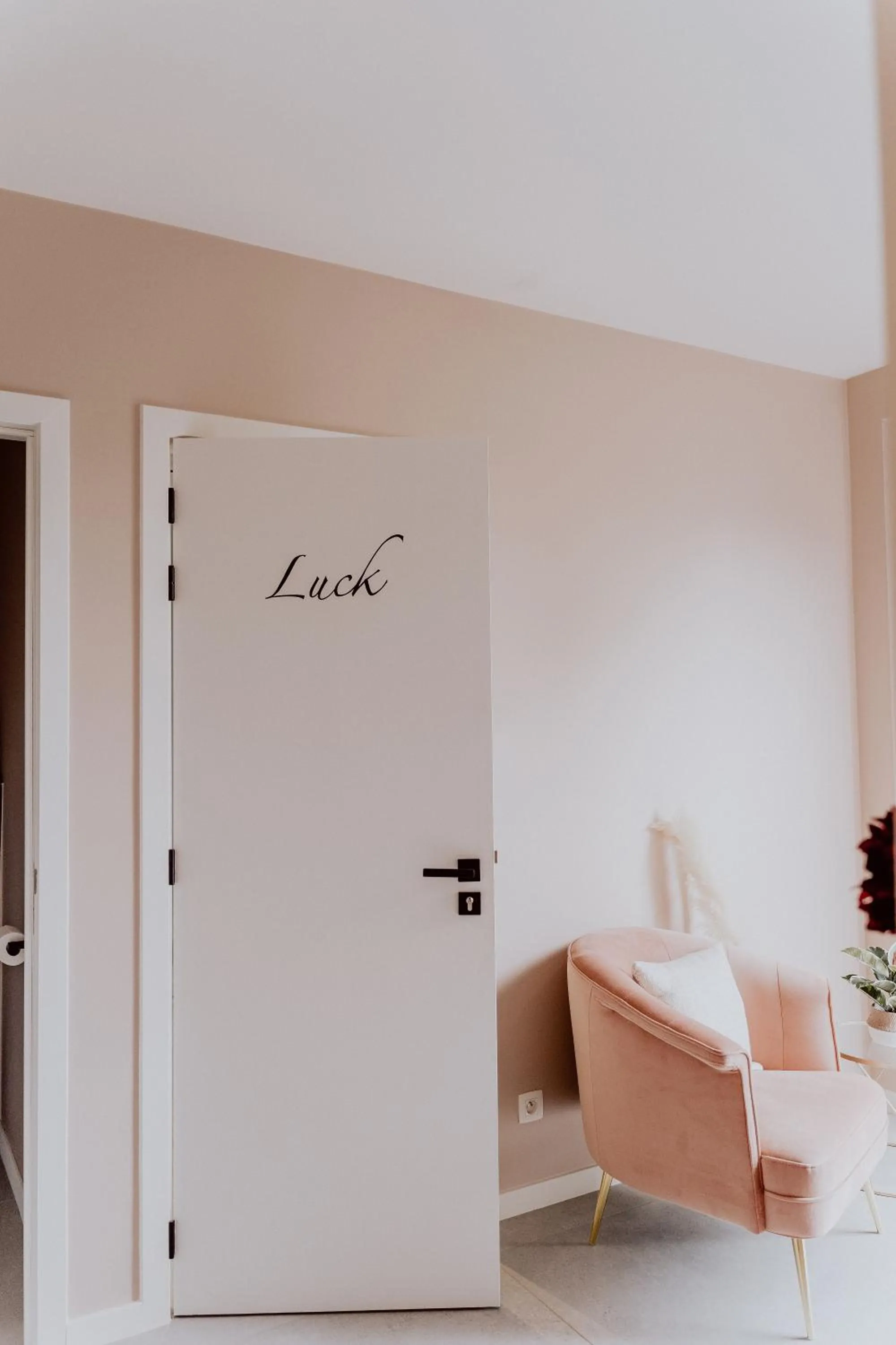 Property building in Ramslo