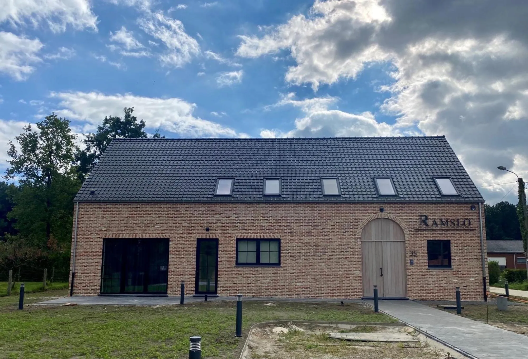 Property building in Ramslo