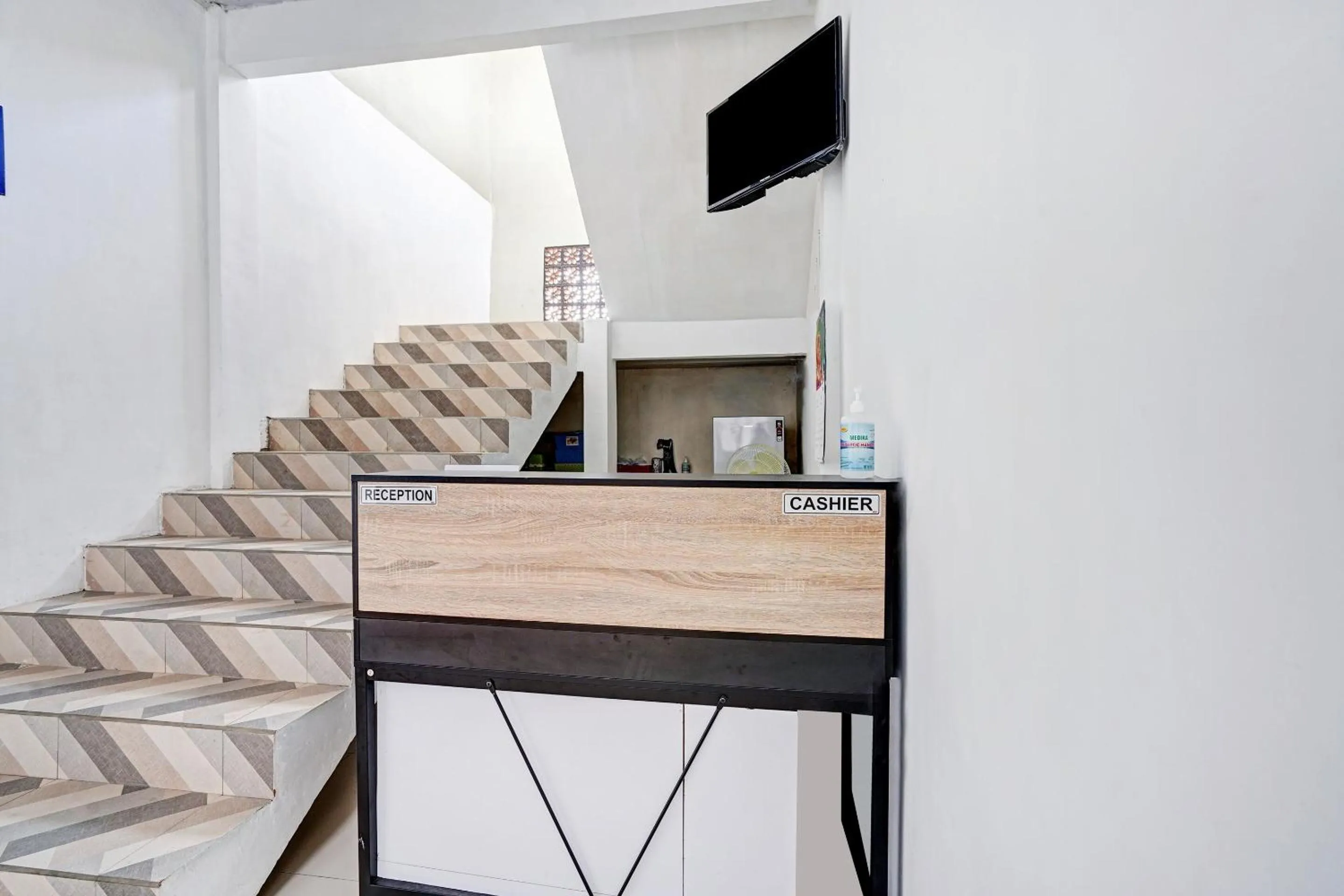 Lobby or reception in OYO Life 90678 Omah Kulo Guest House