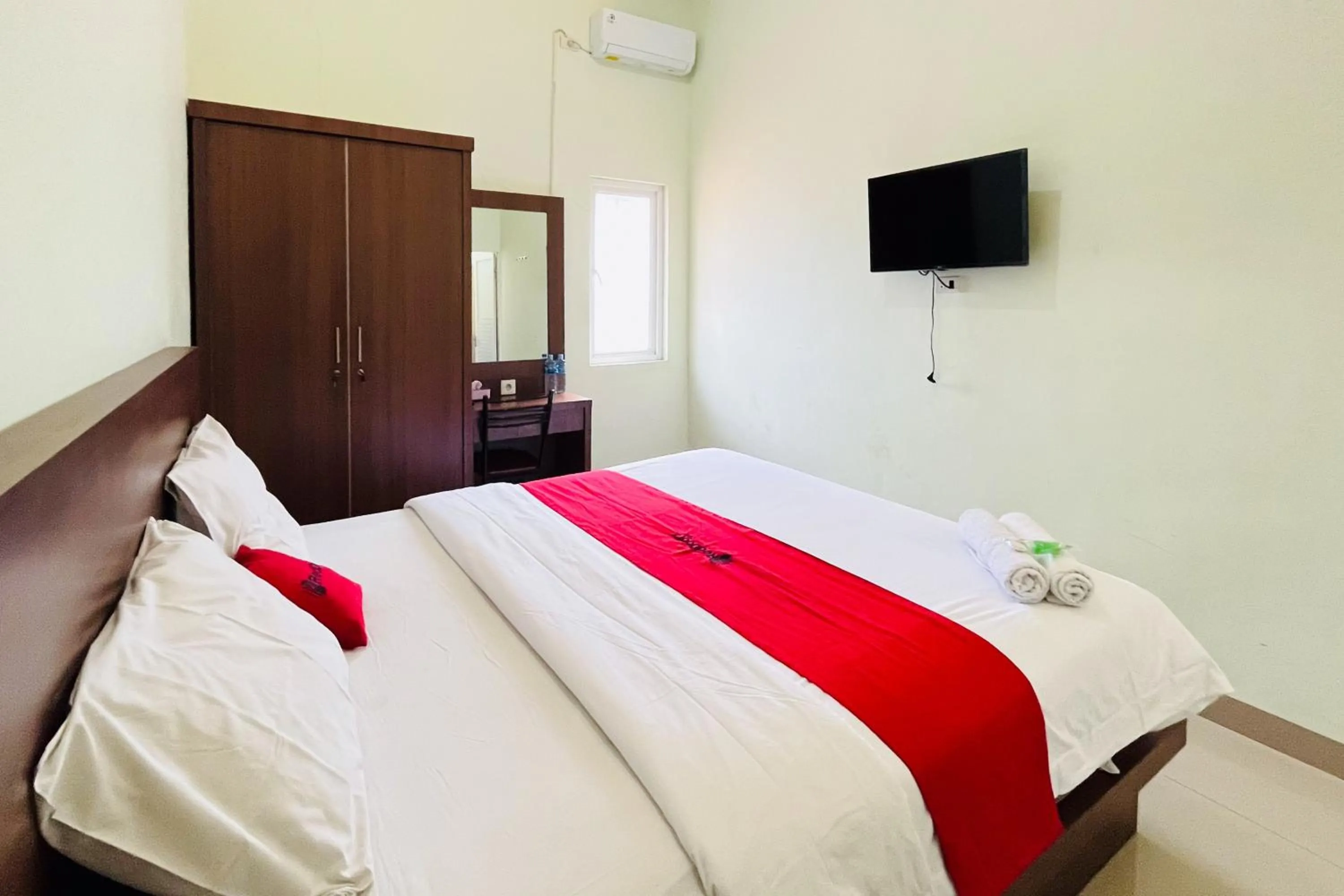 Bed in RedDoorz At Teratai Homestay Medan Amplas