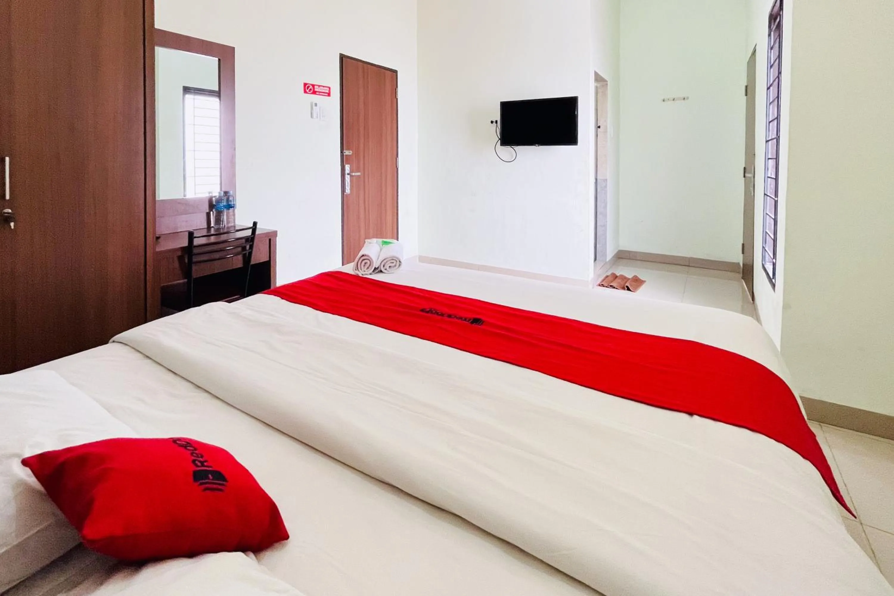 Bed in RedDoorz At Teratai Homestay Medan Amplas