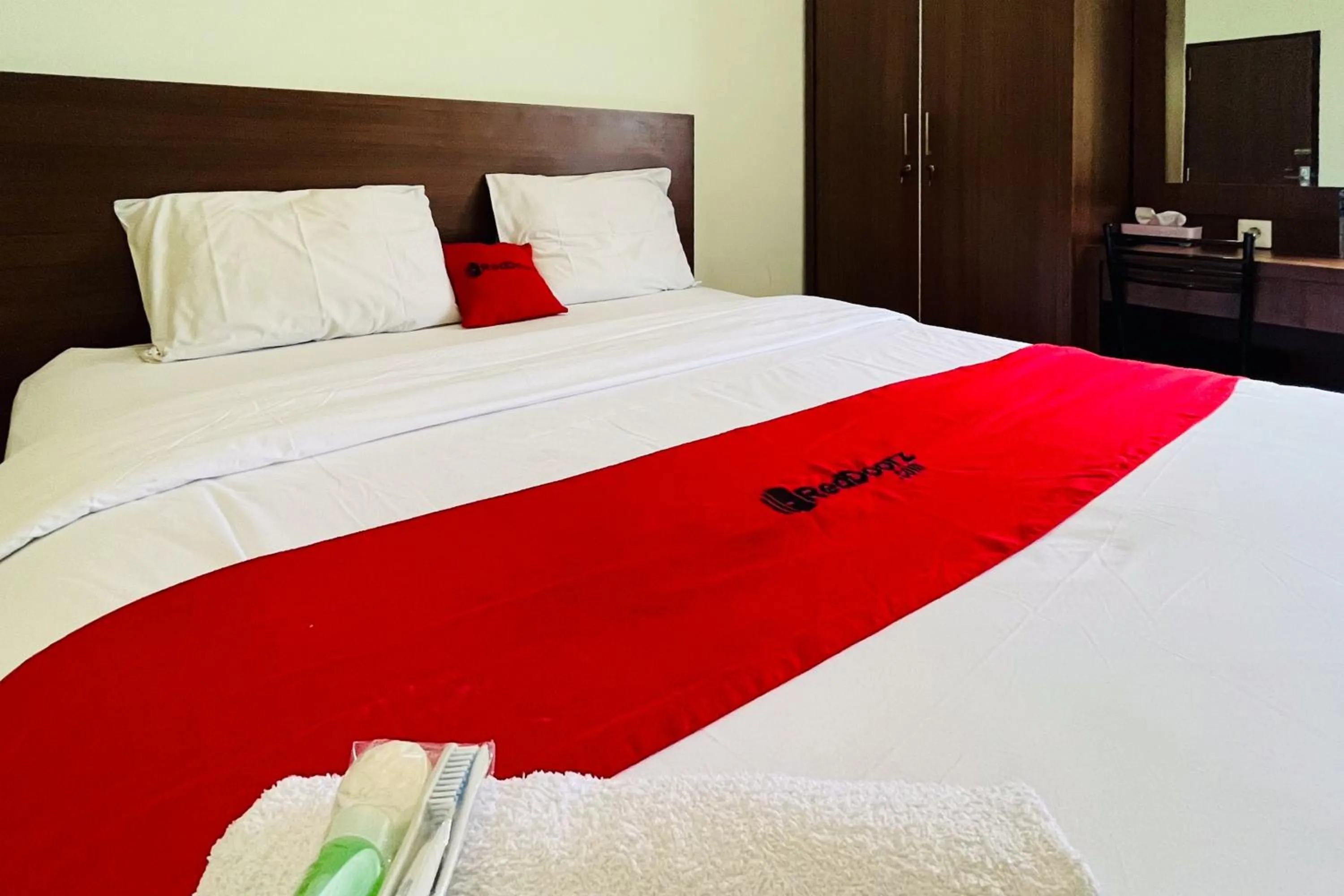 Bed in RedDoorz At Teratai Homestay Medan Amplas