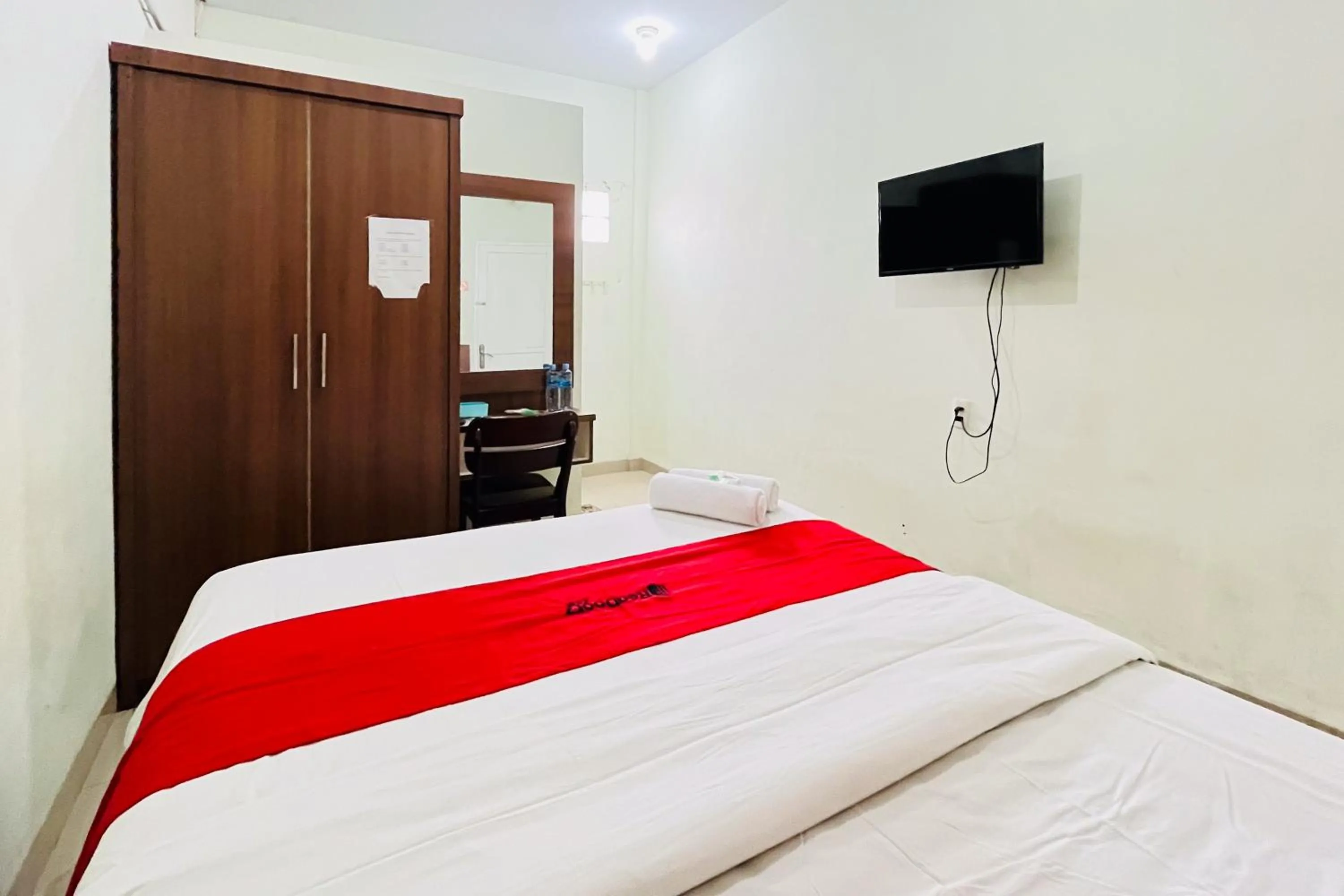 Bed in RedDoorz At Teratai Homestay Medan Amplas