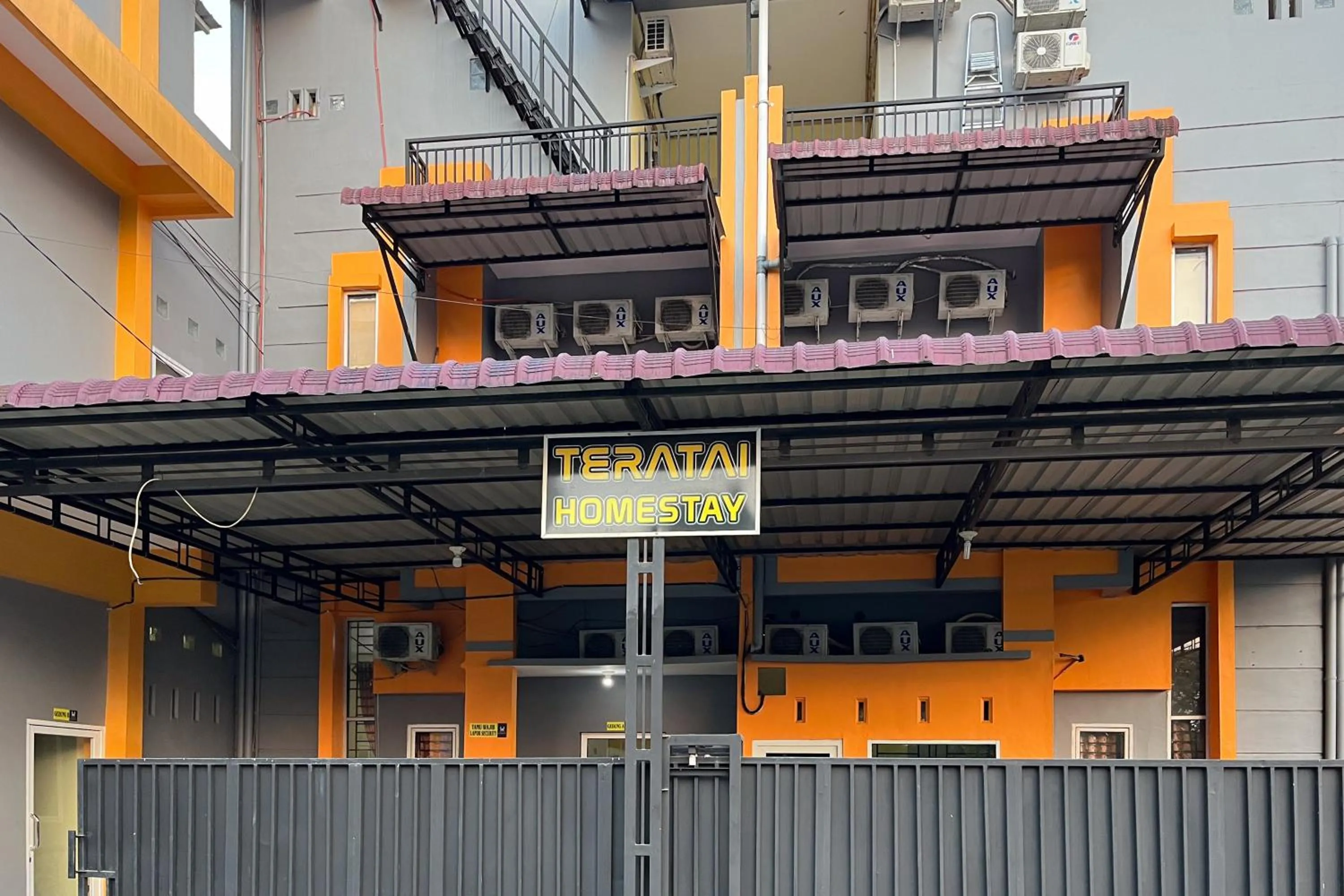 Property building in RedDoorz At Teratai Homestay Medan Amplas