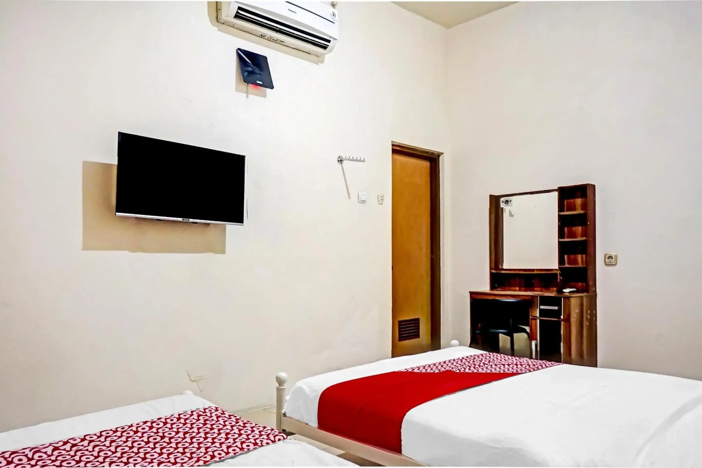 Bedroom, Bed in Hotel O Lily House Bedroom, Bed in Hotel O Lily House