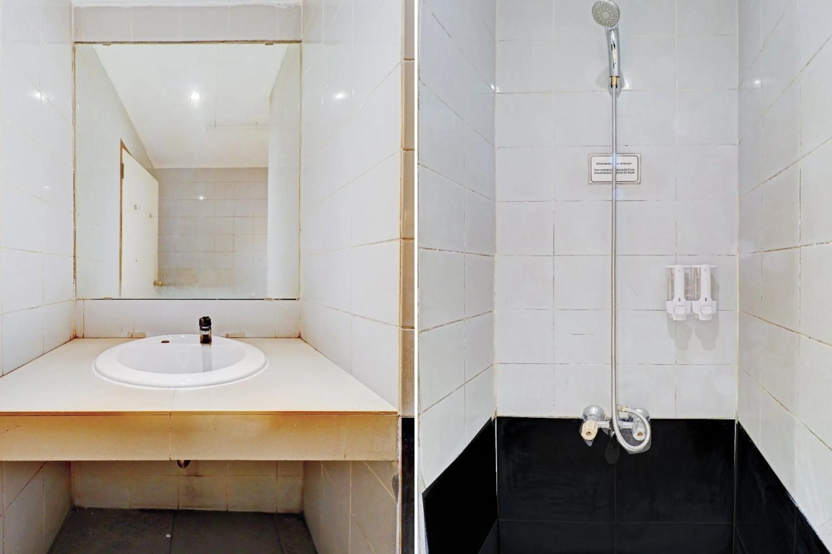 Bathroom in Collection O Riau Near Trans Studio Bandung Formerly Asteria Hotel