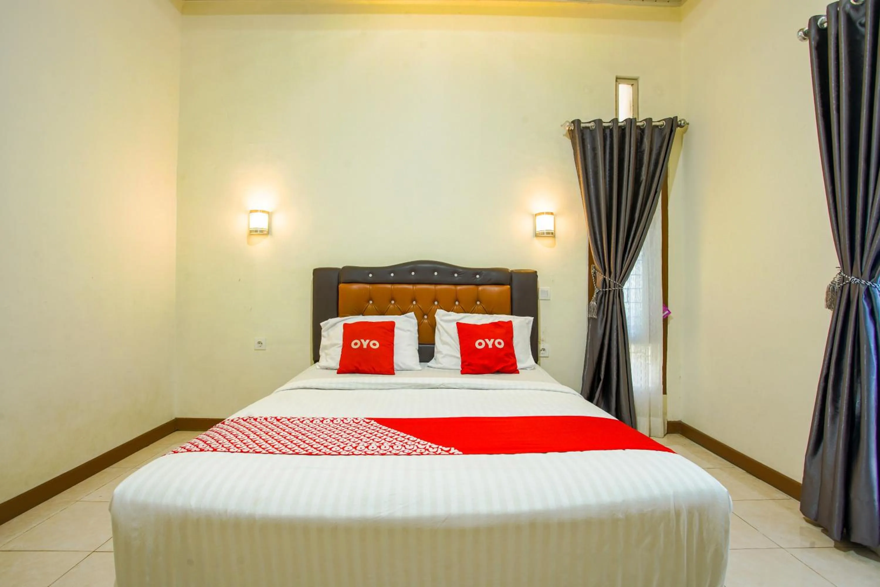 Bedroom, Bed in Capital O 90643 Suri Guest House Syariah