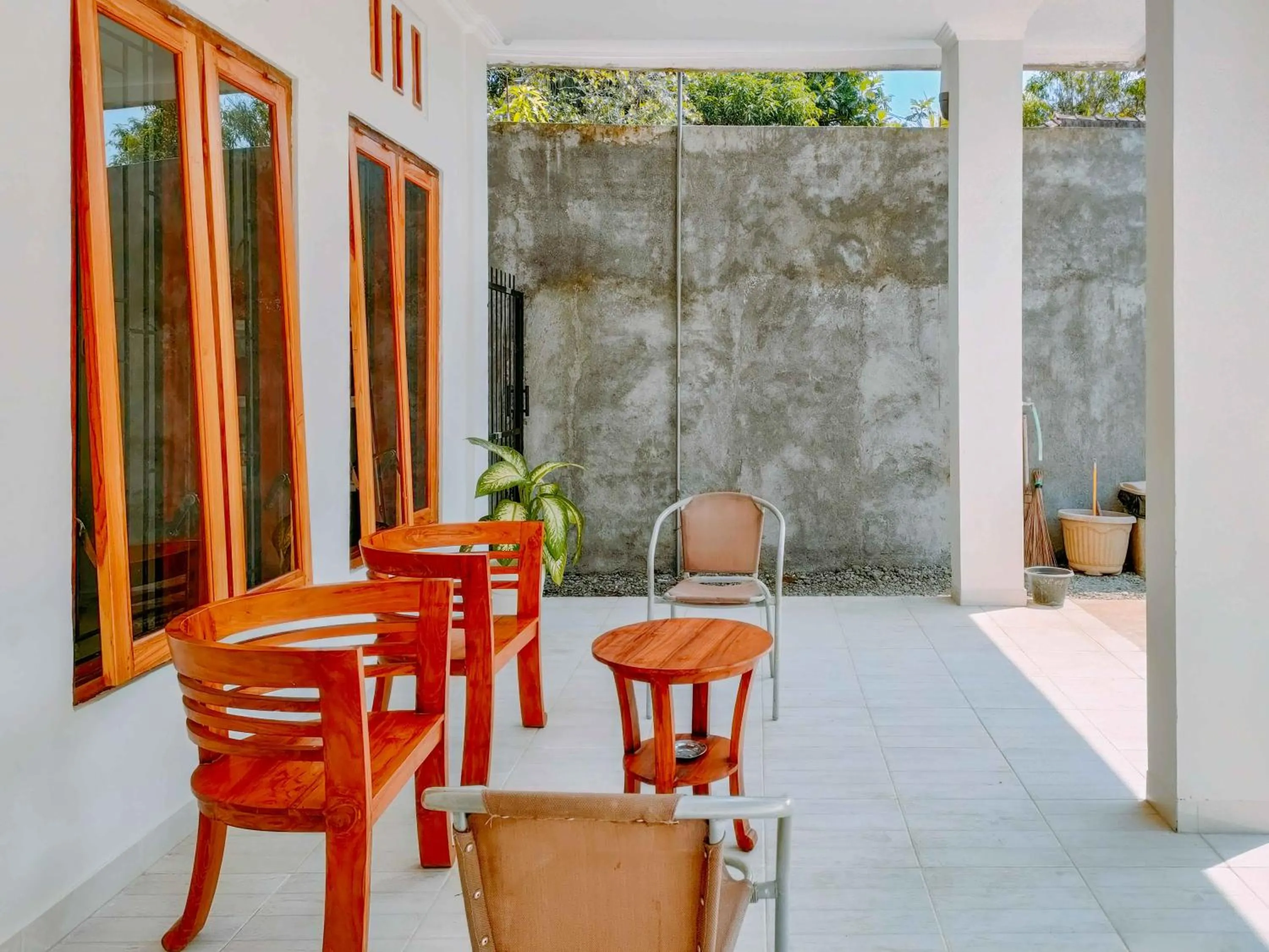 RedDoorz at Omah Candi Sari near Airport YIA